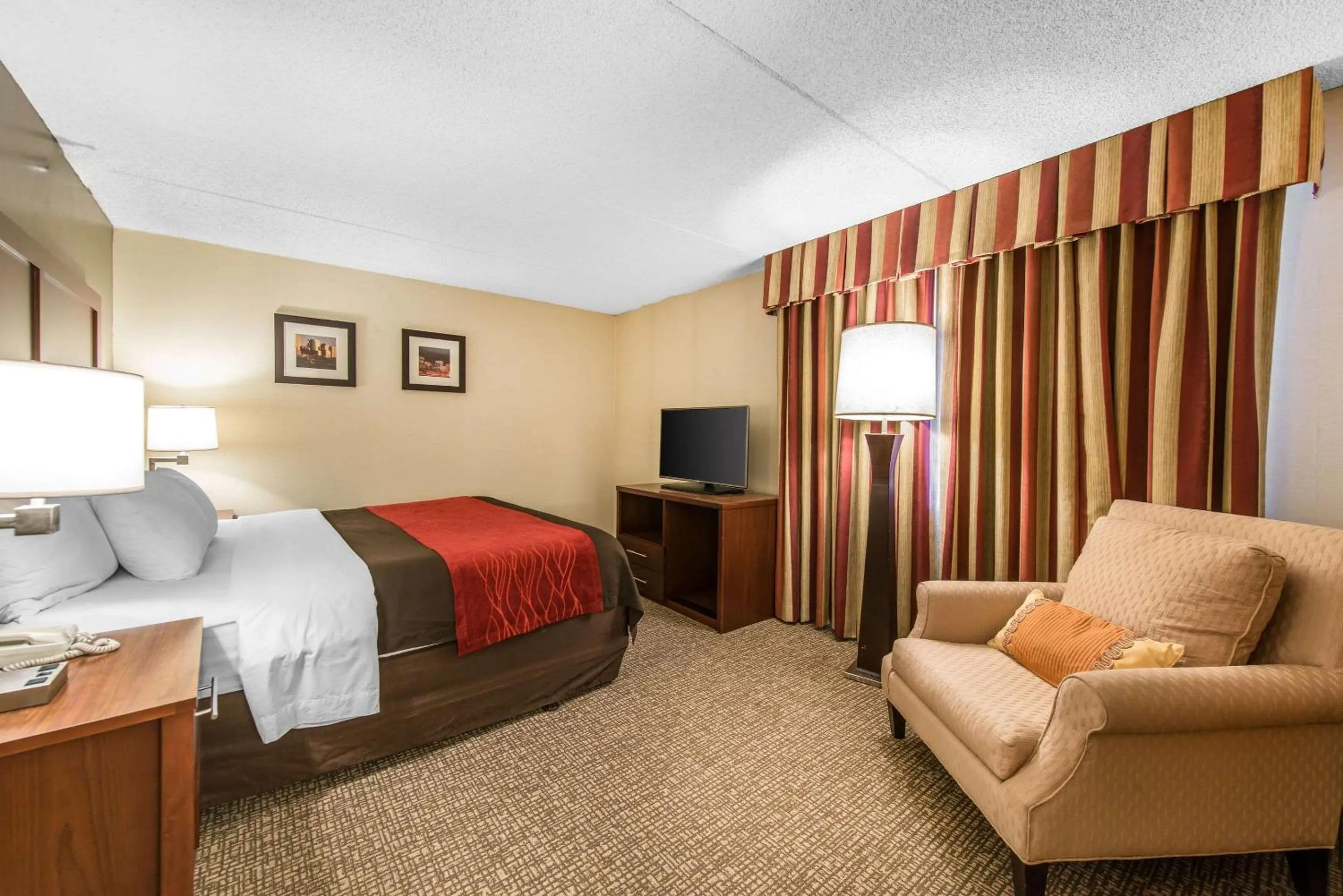 Photo of the whole room in Comfort Inn & Suites Denver Northfield