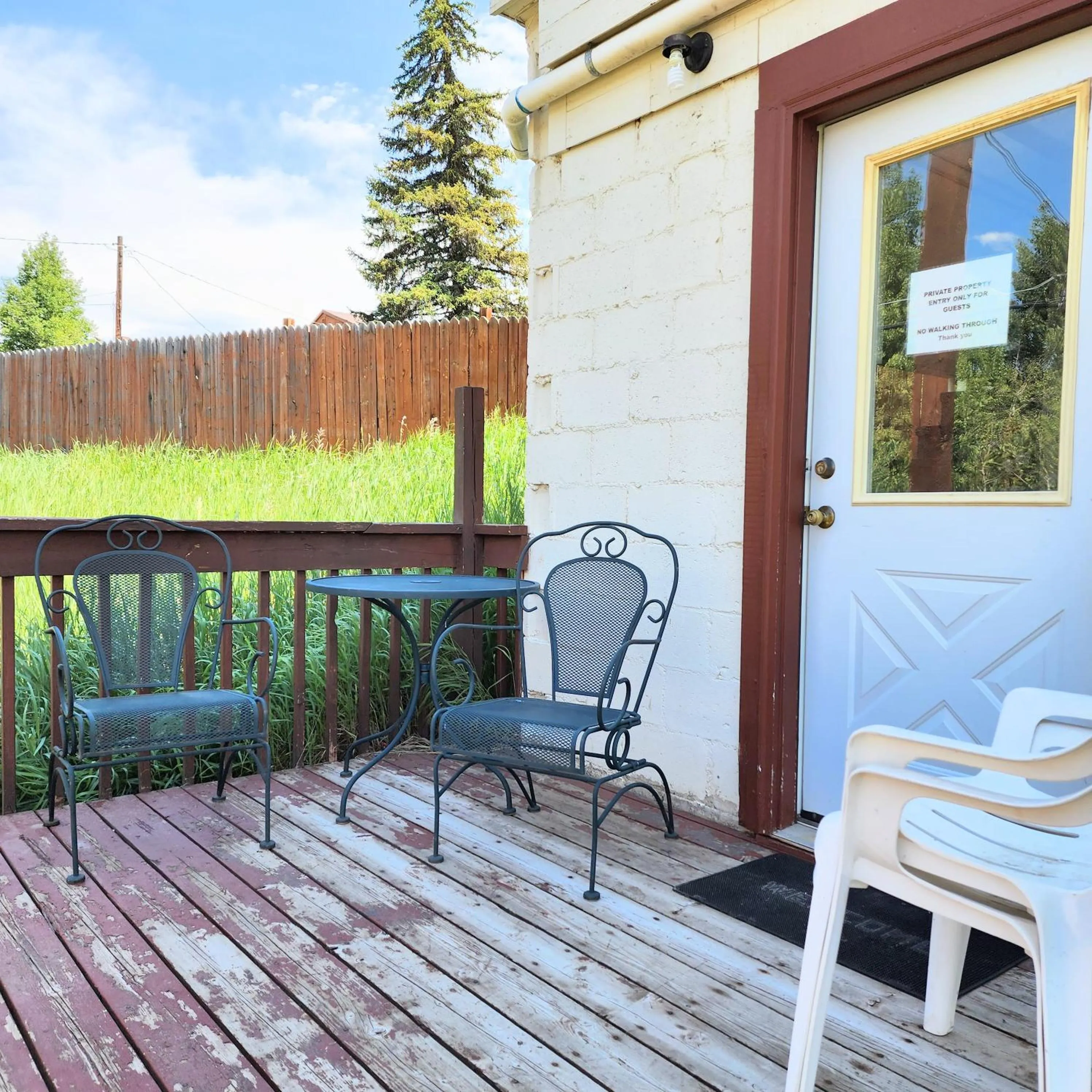 Balcony/Terrace in Canyon Motel near Rocky Mountain National Park