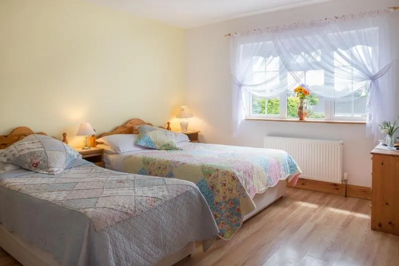 Bed in Shannon Breeze B&B