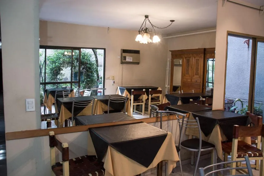Restaurant/places to eat in Nuevo Castillo Hotel