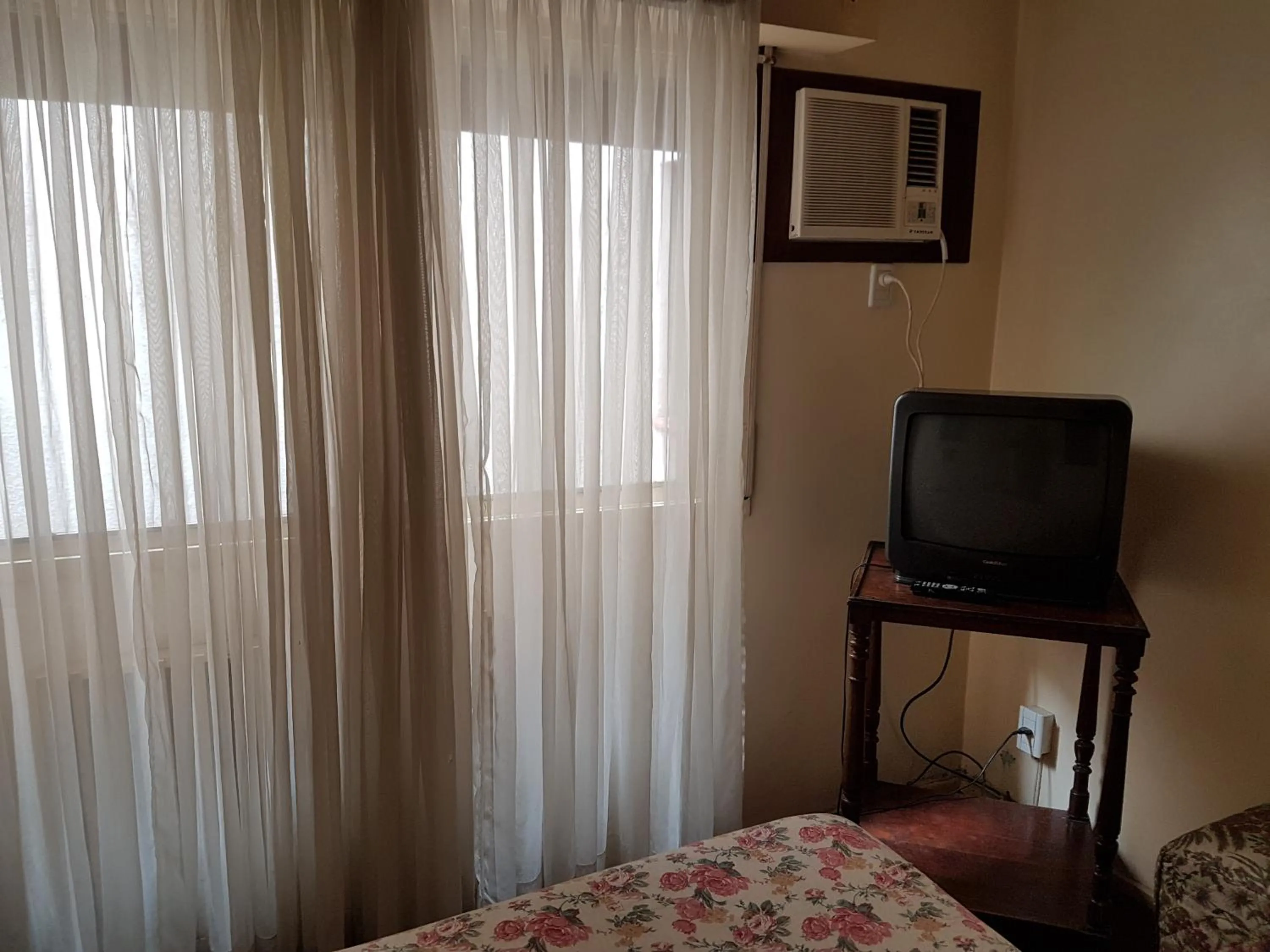 Property building, Bed in Nuevo Castillo Hotel