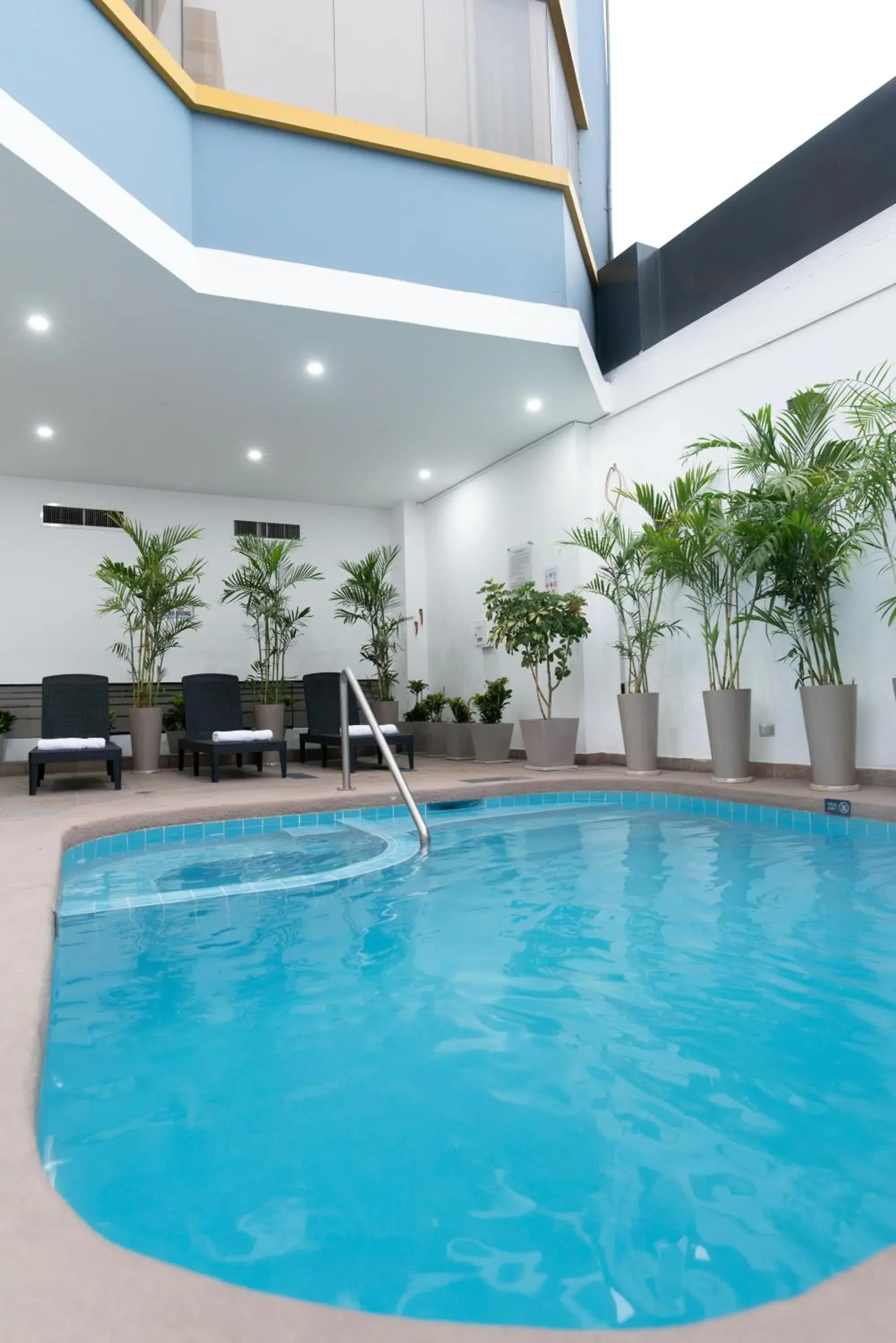 Swimming pool in Crowne Plaza Lima by IHG Swimming pool in Crowne Plaza Lima by IHG