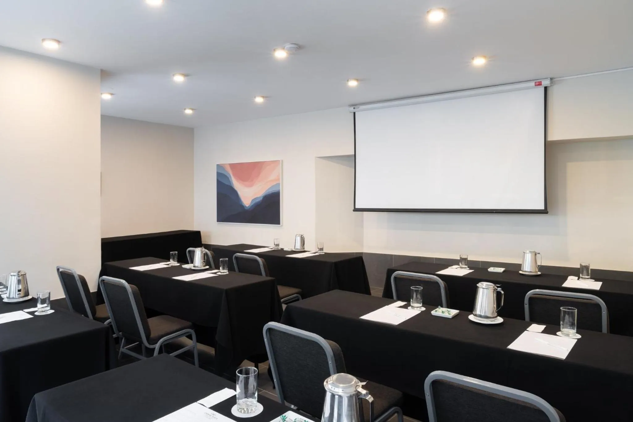 Meeting/conference room in Crowne Plaza Lima by IHG