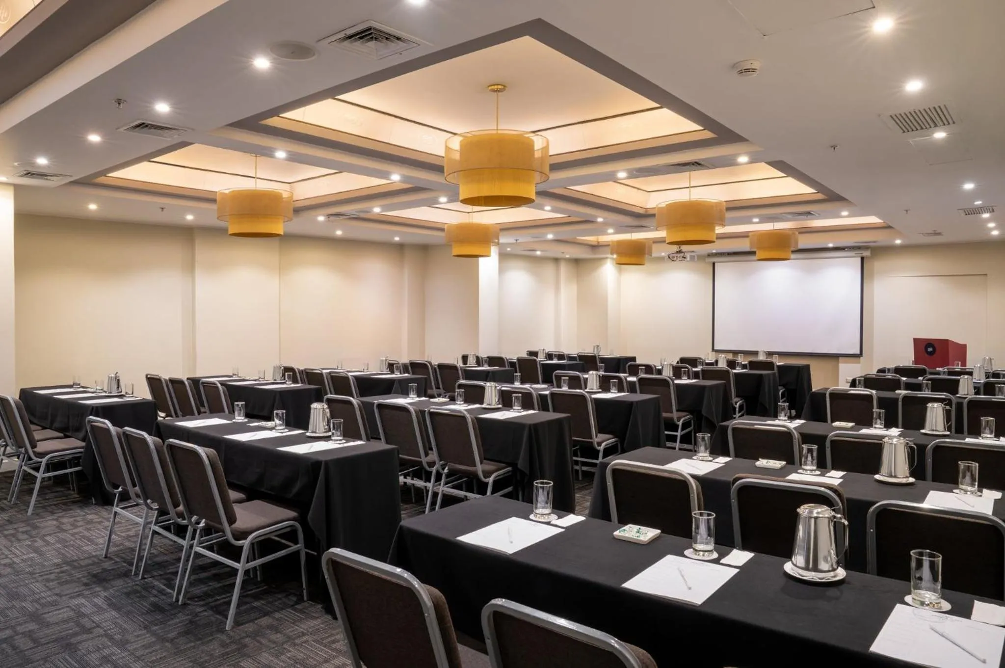 Meeting/conference room in Crowne Plaza Lima by IHG