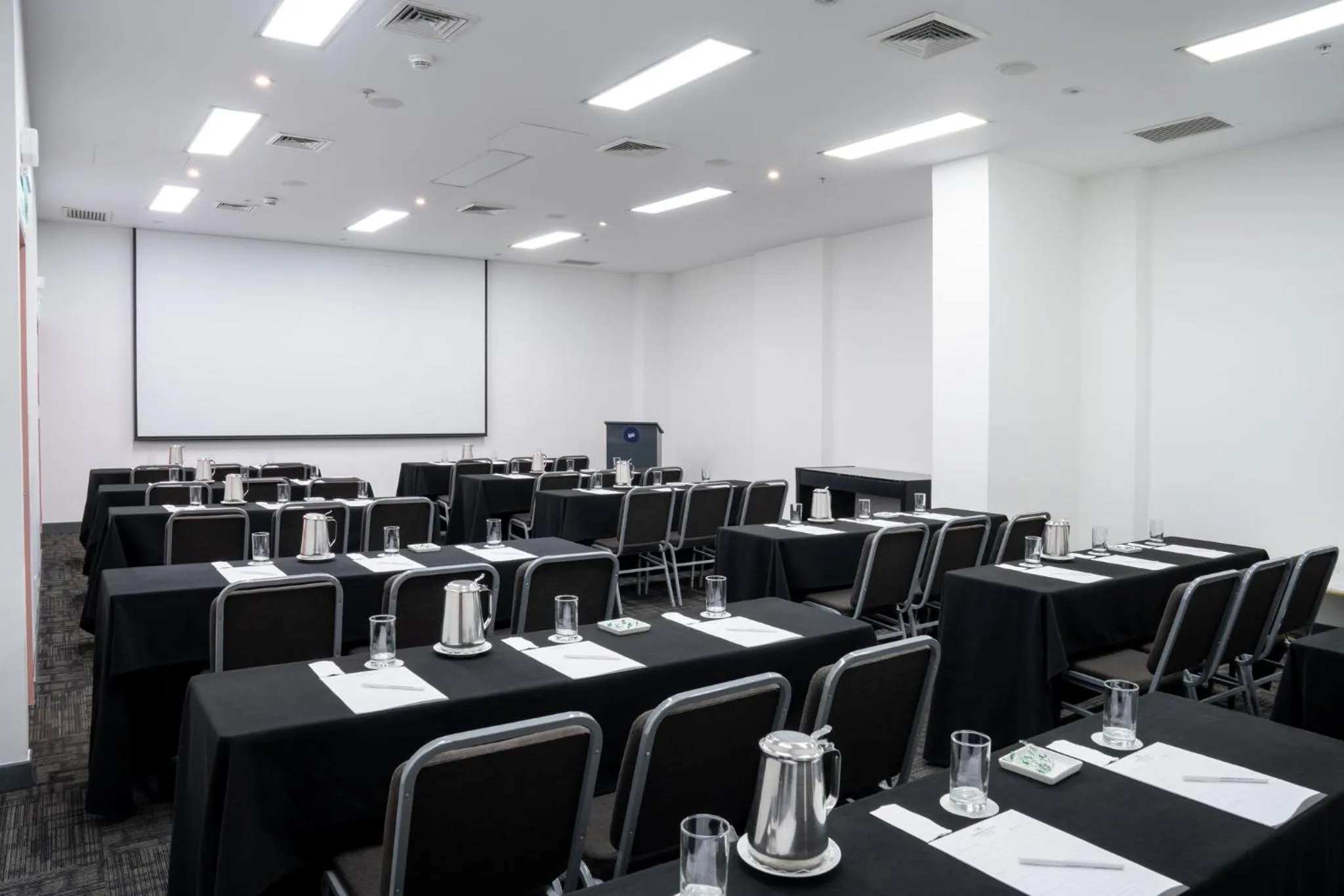 Meeting/conference room in Crowne Plaza Lima by IHG