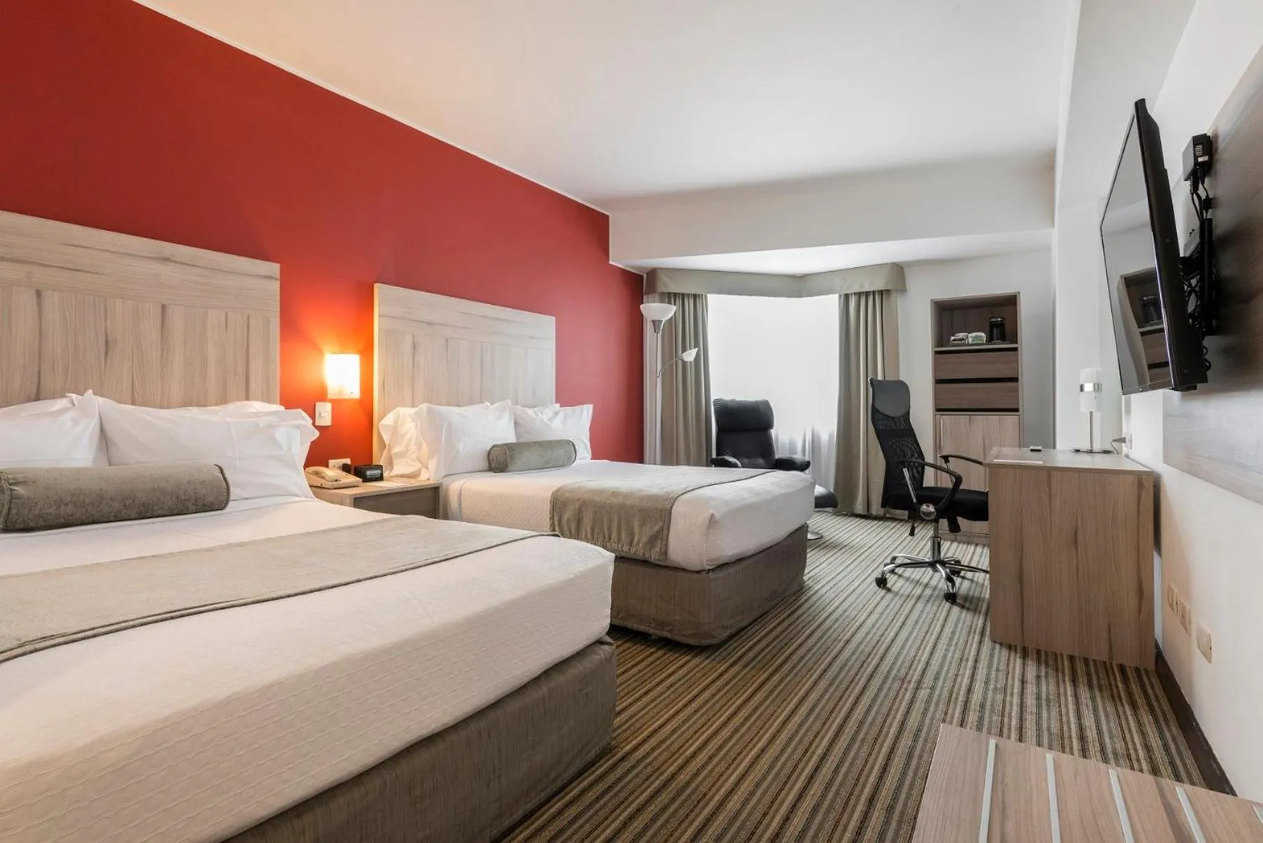Photo of the whole room, Bed in Crowne Plaza Lima by IHG