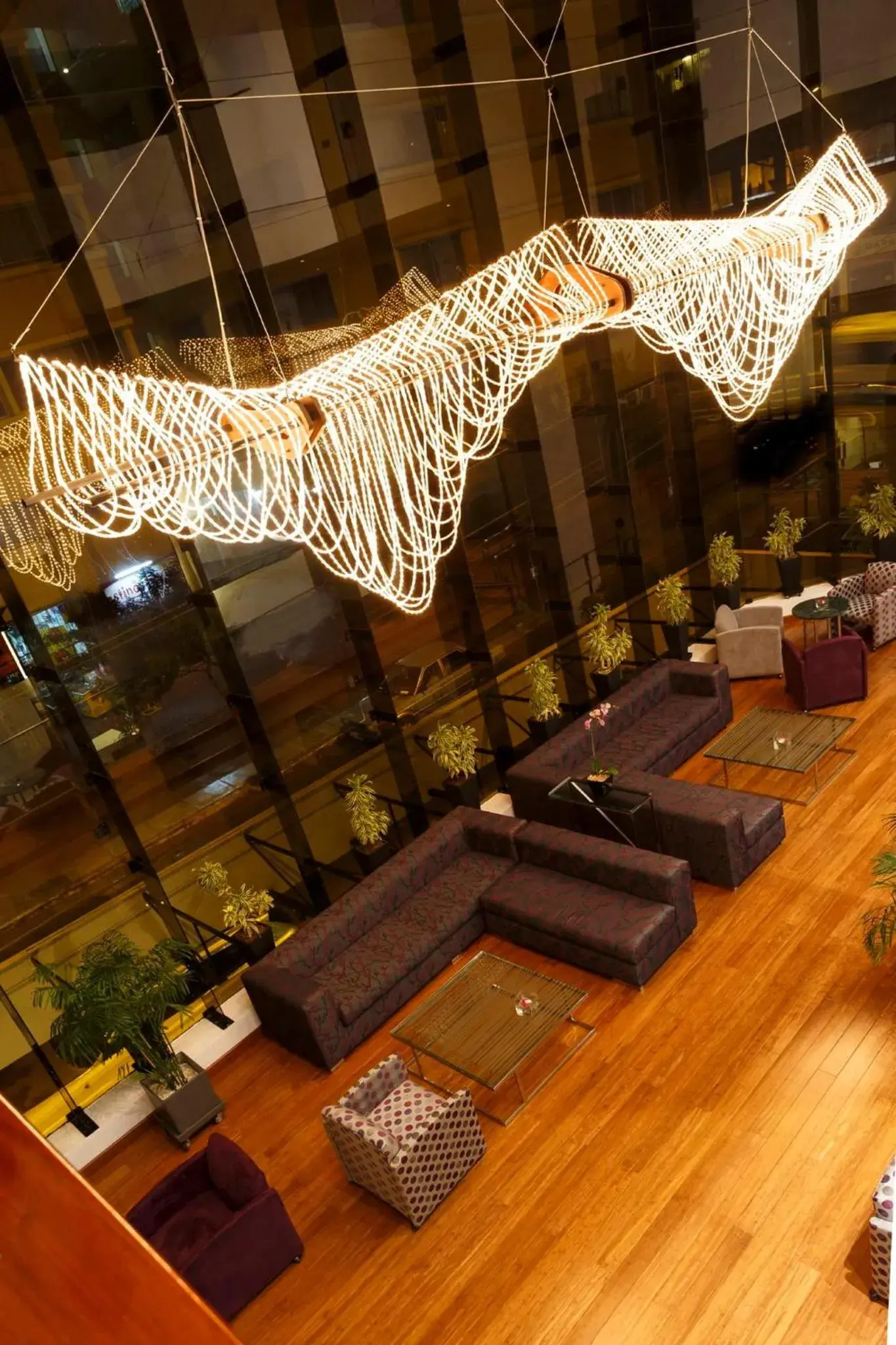 Lounge or bar in Crowne Plaza Lima by IHG Lounge or bar in Crowne Plaza Lima by IHG