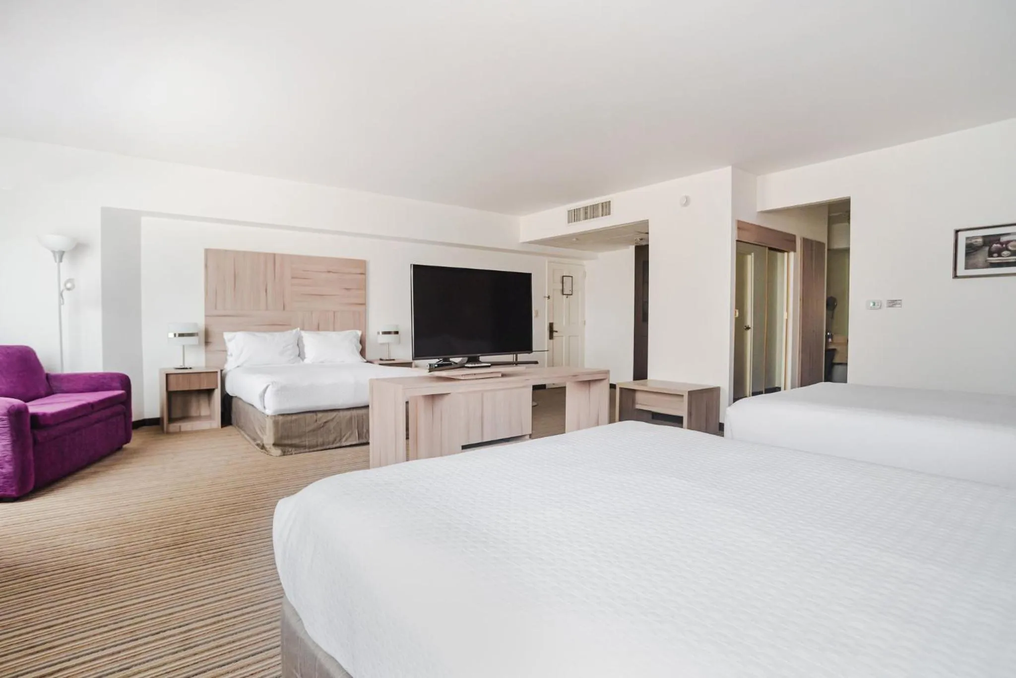 Photo of the whole room, Bed in Crowne Plaza Lima by IHG