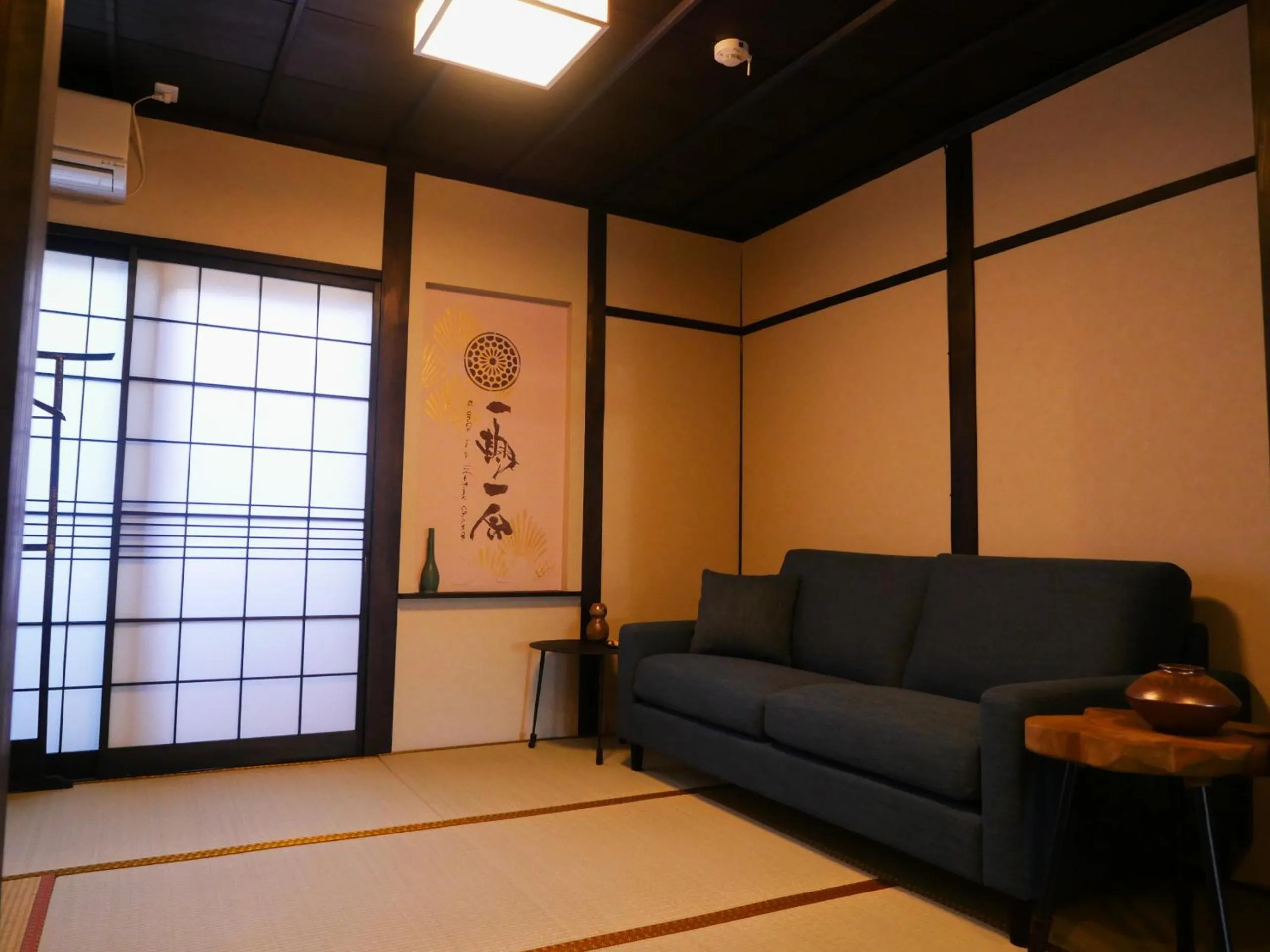 Communal lounge/ TV room in Temarian House