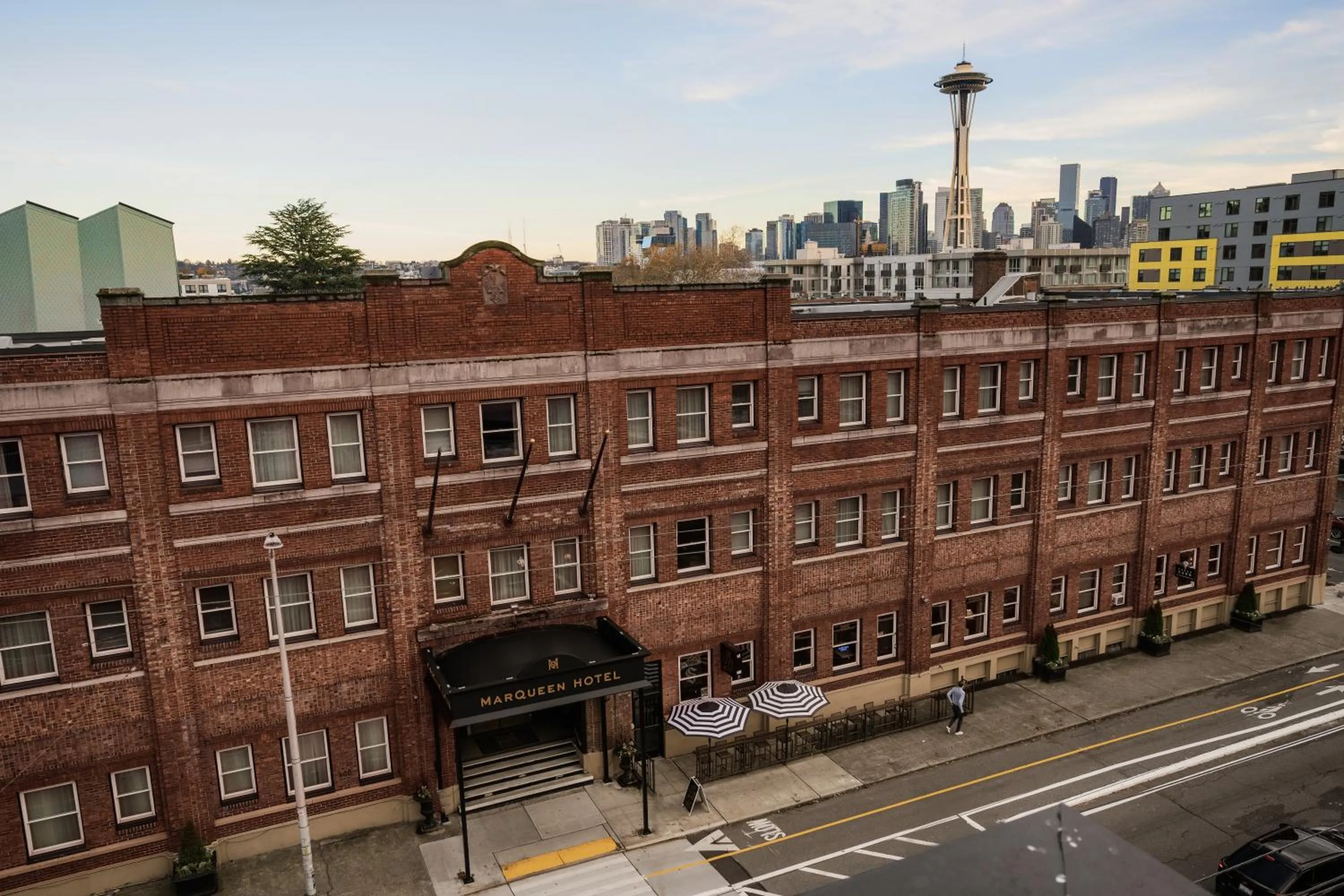 Property building in MarQueen Hotel - NEWLY RENOVATED