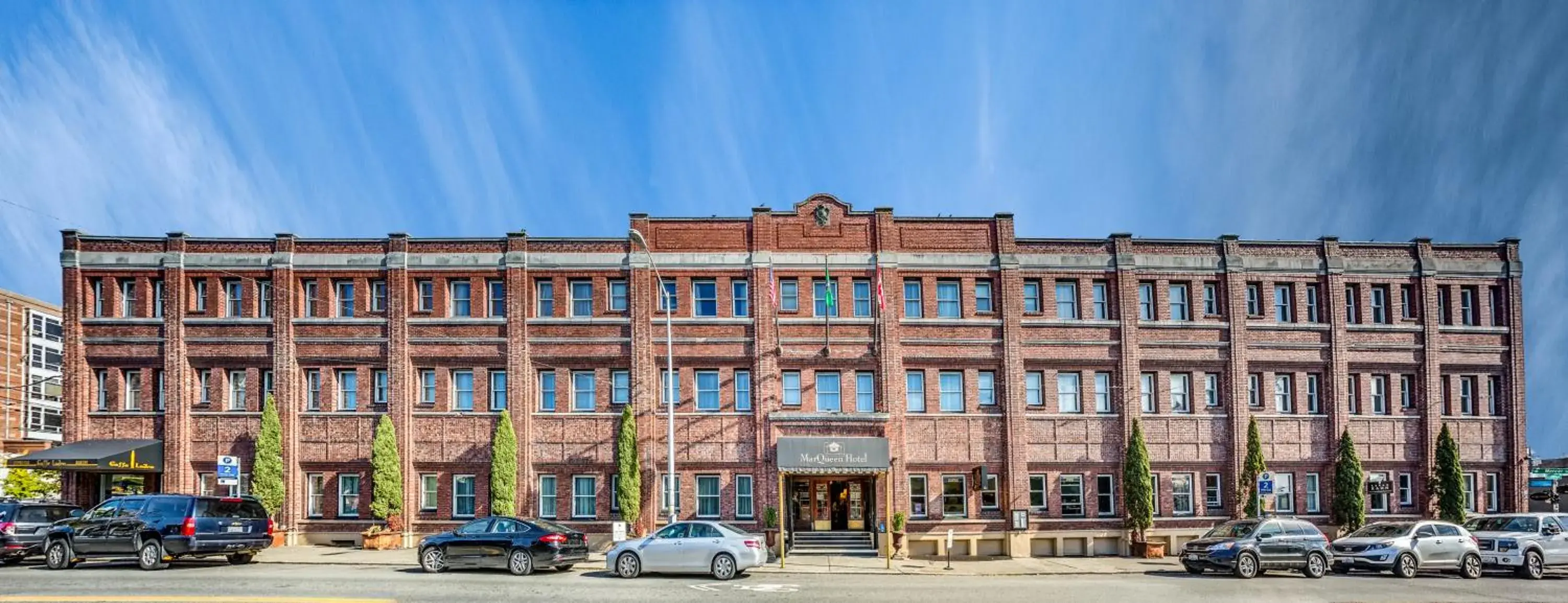 Property building in MarQueen Hotel - NEWLY RENOVATED Property building in MarQueen Hotel - NEWLY RENOVATED