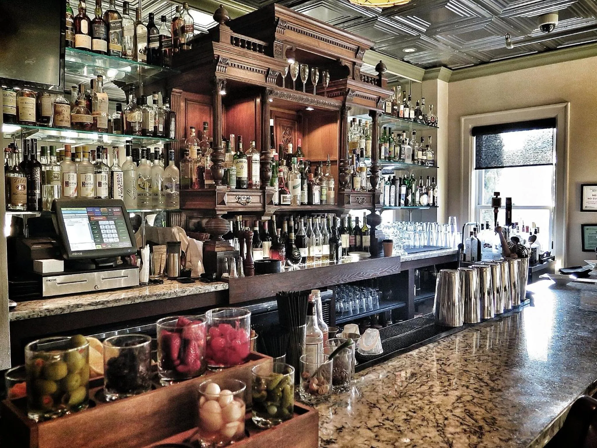 Restaurant/places to eat in MarQueen Hotel - NEWLY RENOVATED