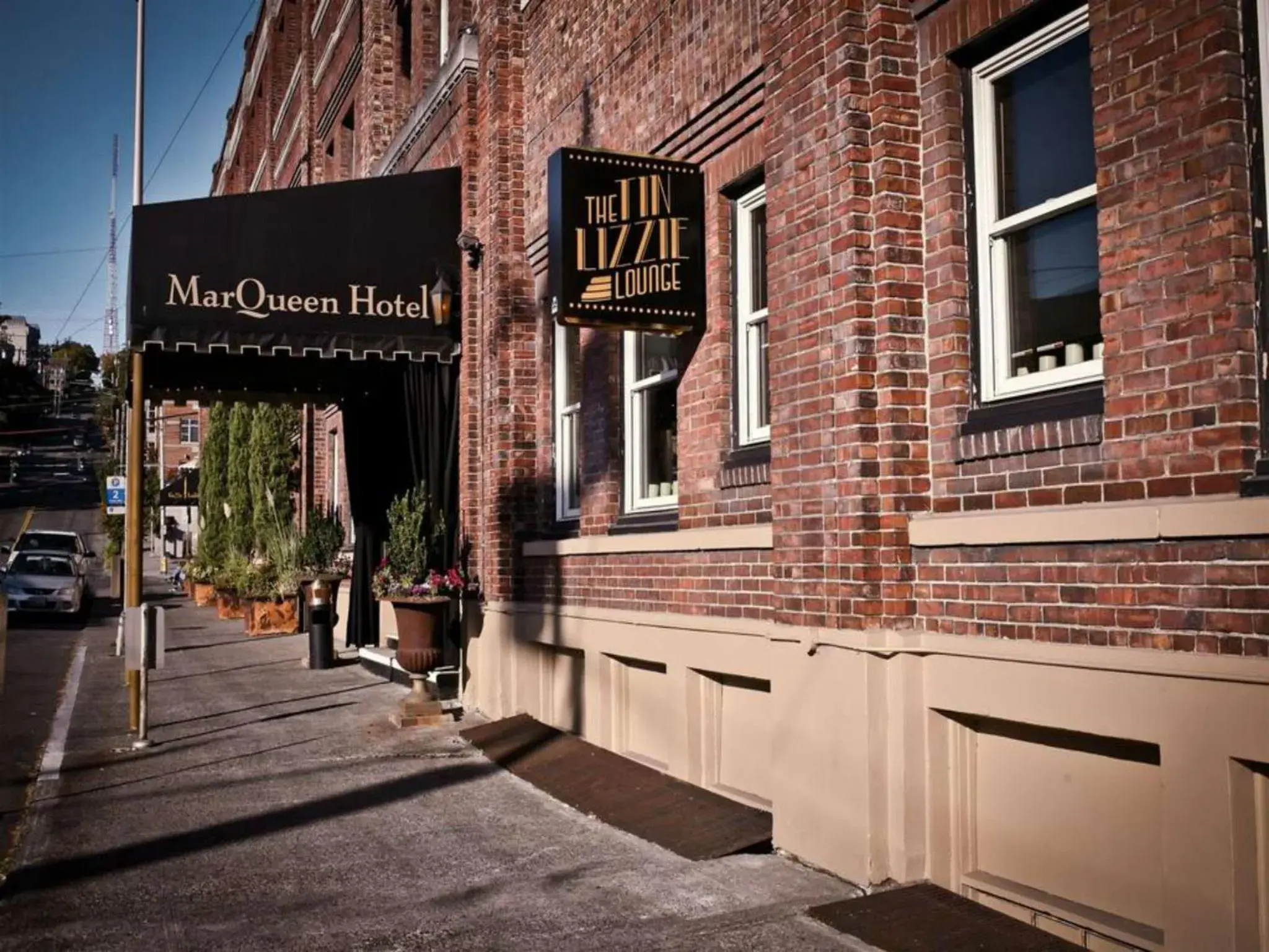 Facade/entrance in MarQueen Hotel - NEWLY RENOVATED Facade/entrance in MarQueen Hotel - NEWLY RENOVATED