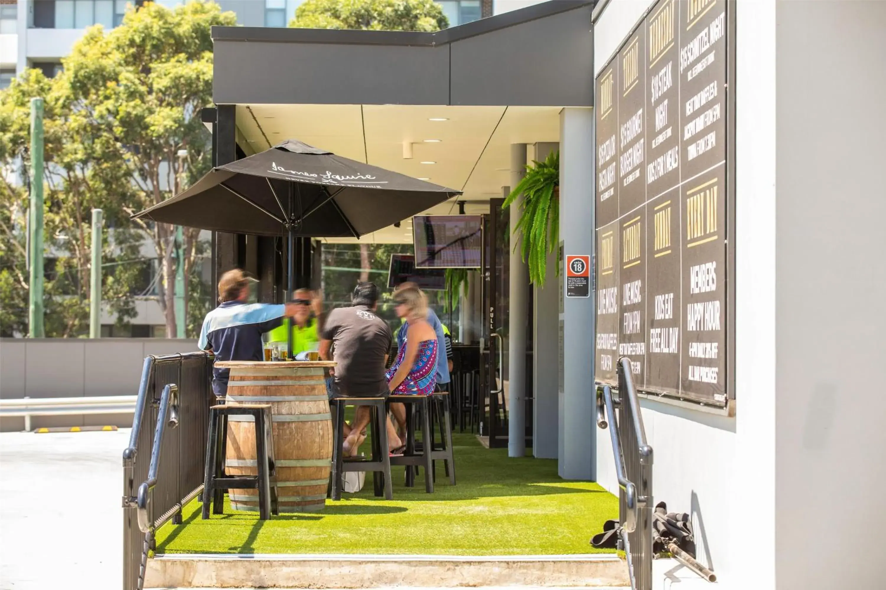 Lounge or bar in Nightcap at the Ranch Hotel Lounge or bar in Nightcap at the Ranch Hotel