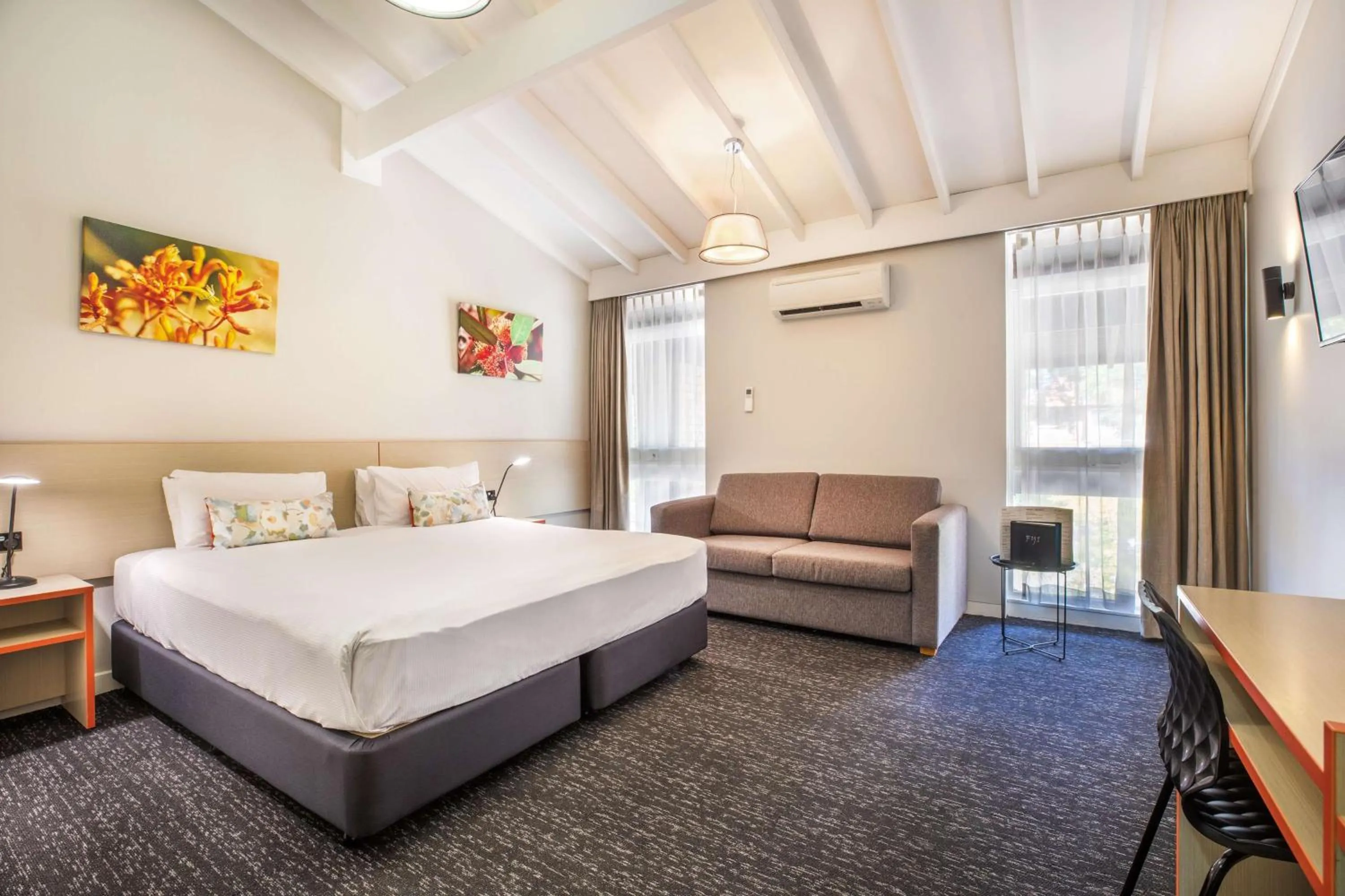 Bedroom, Bed in Nightcap at the Ranch Hotel