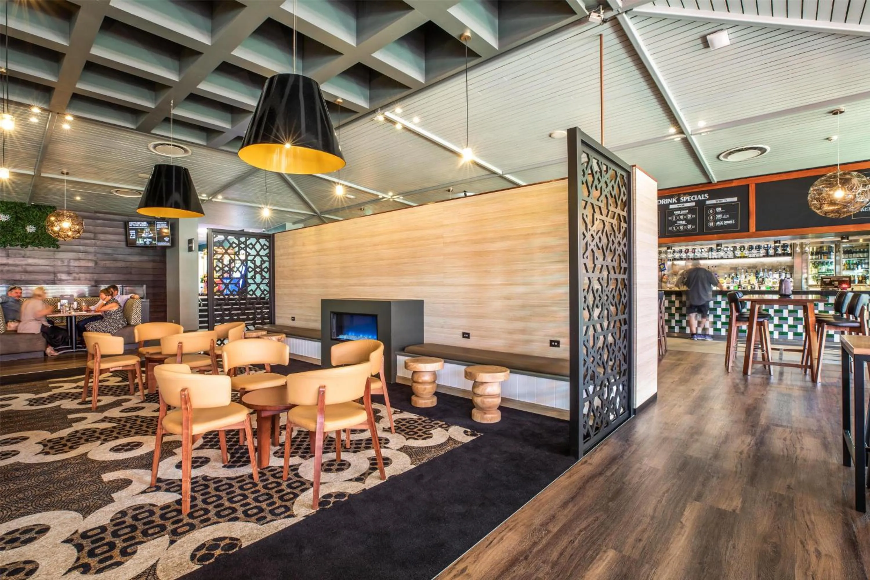 Lounge or bar in Nightcap at the Ranch Hotel