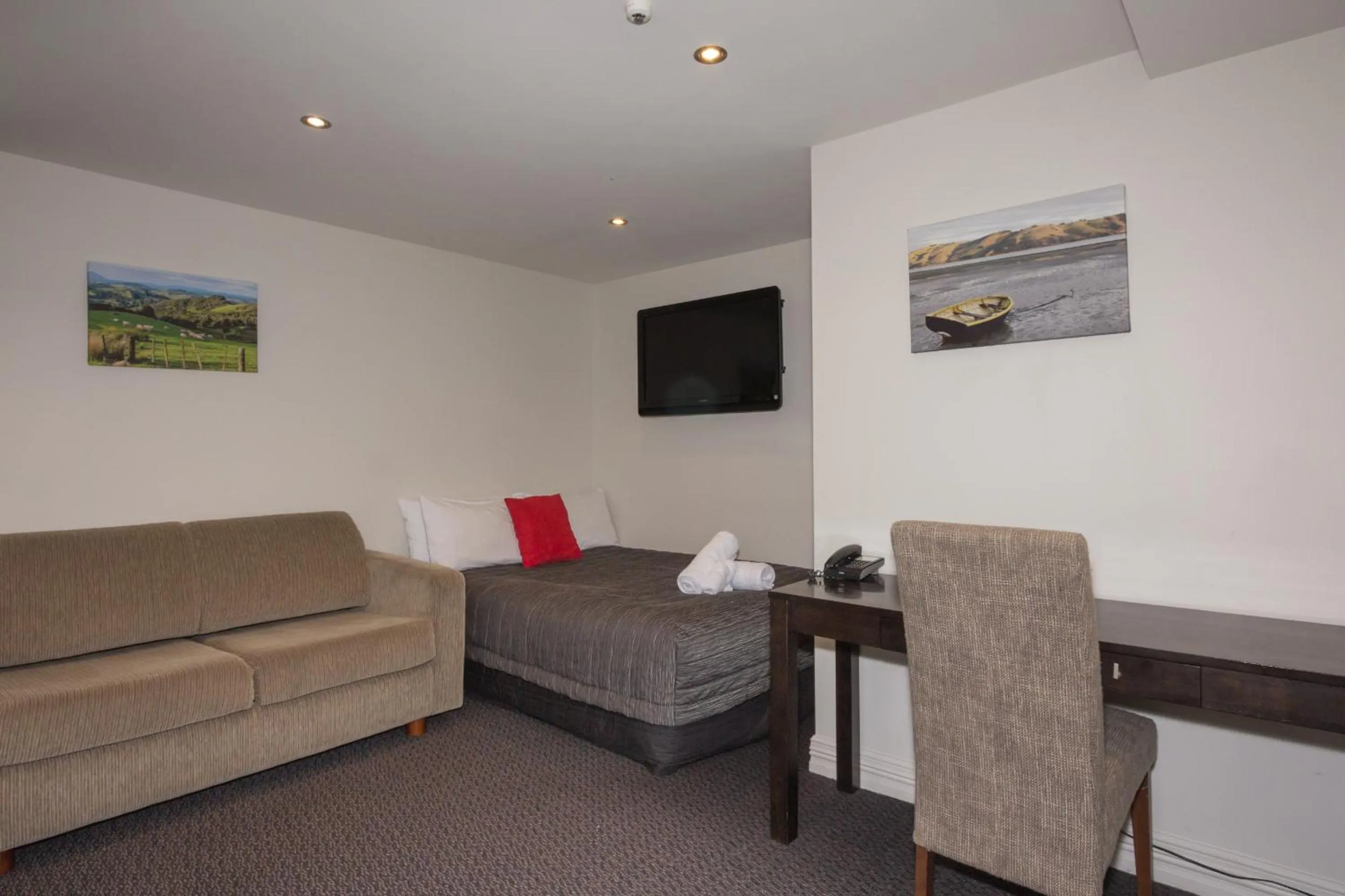 Living room in Autoline Motel Queenstown