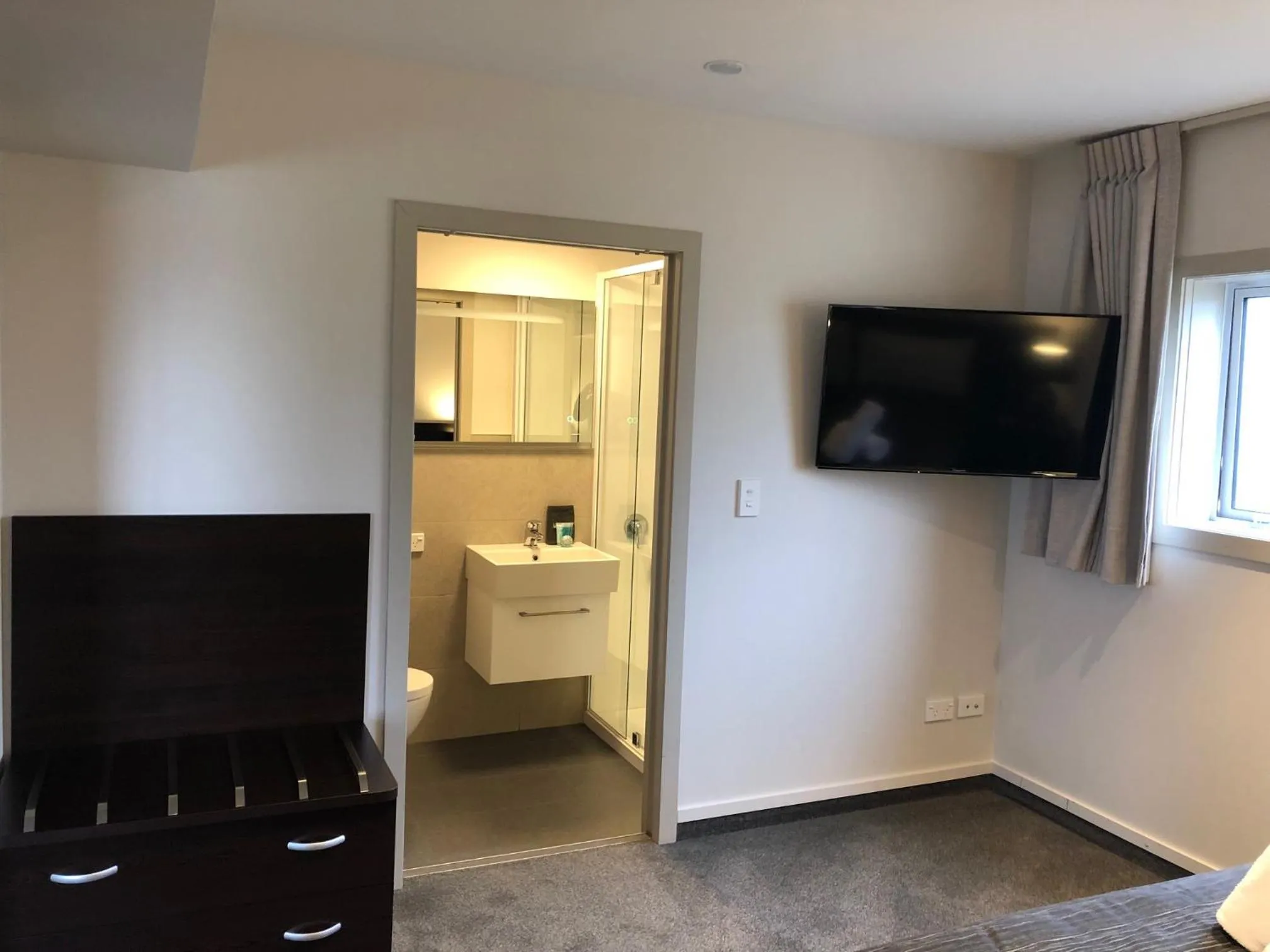 TV and multimedia in Autoline Motel Queenstown