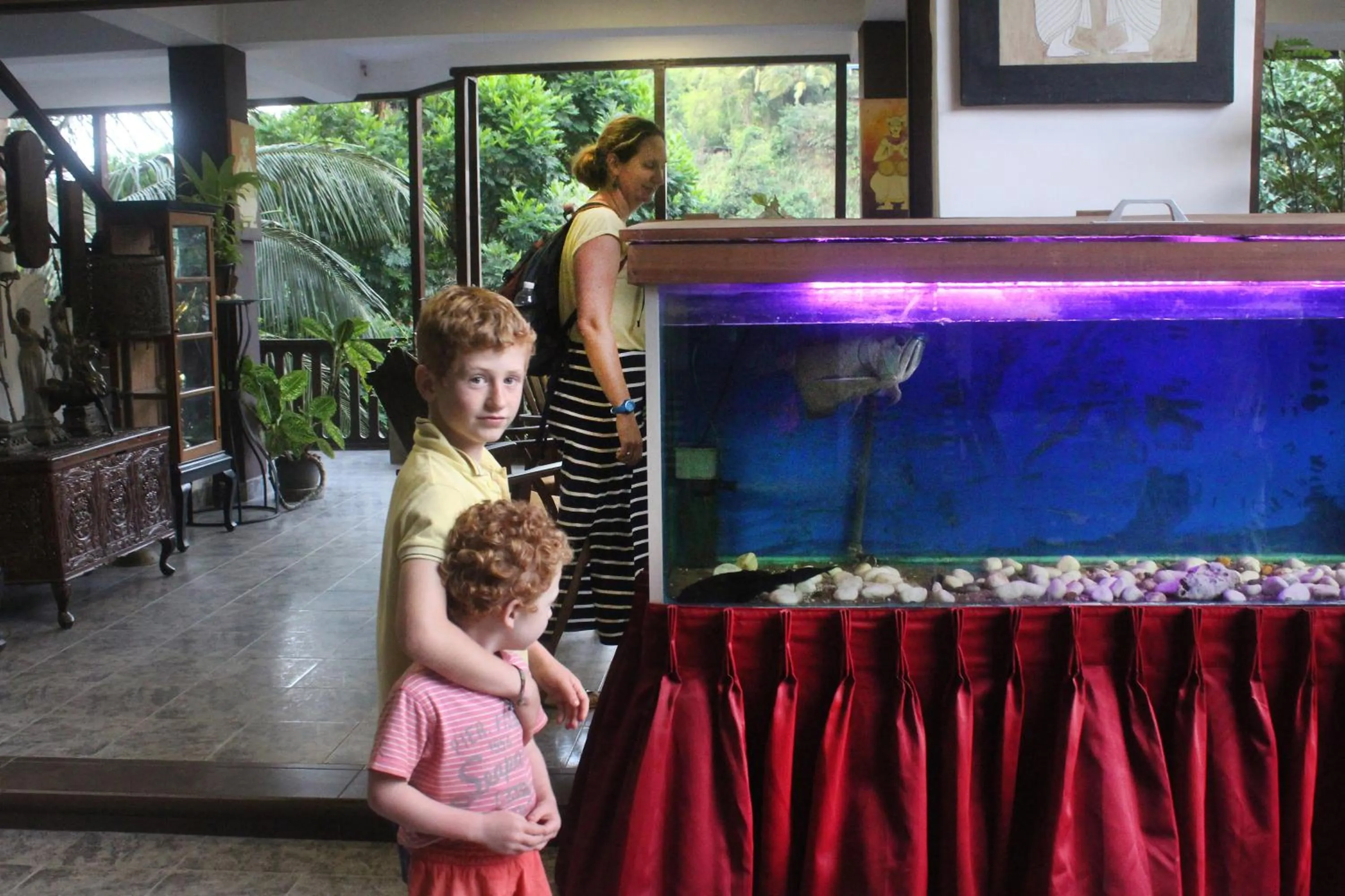 children in Hotel Sunray