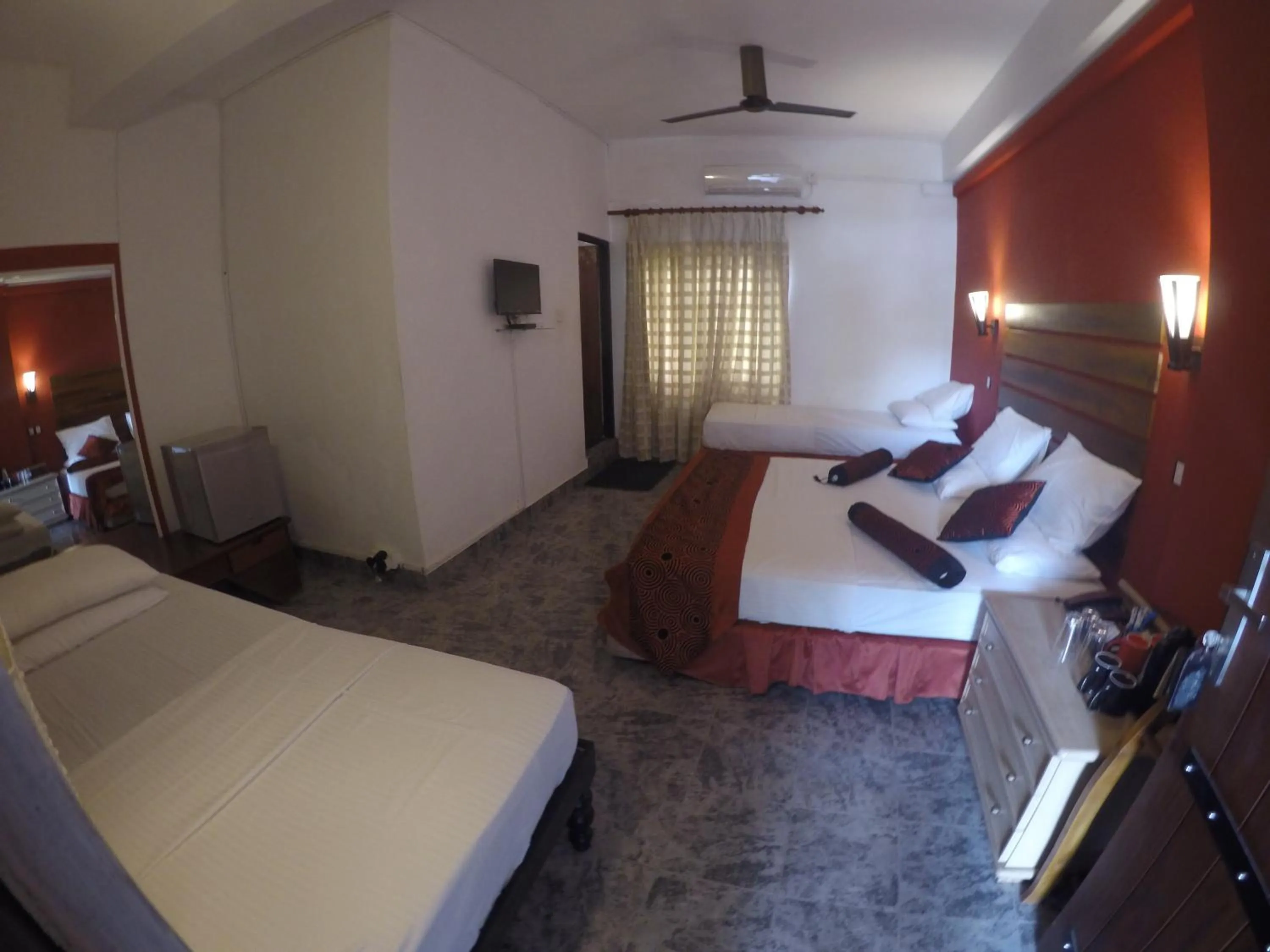 Bedroom, Bed in Hotel Sunray