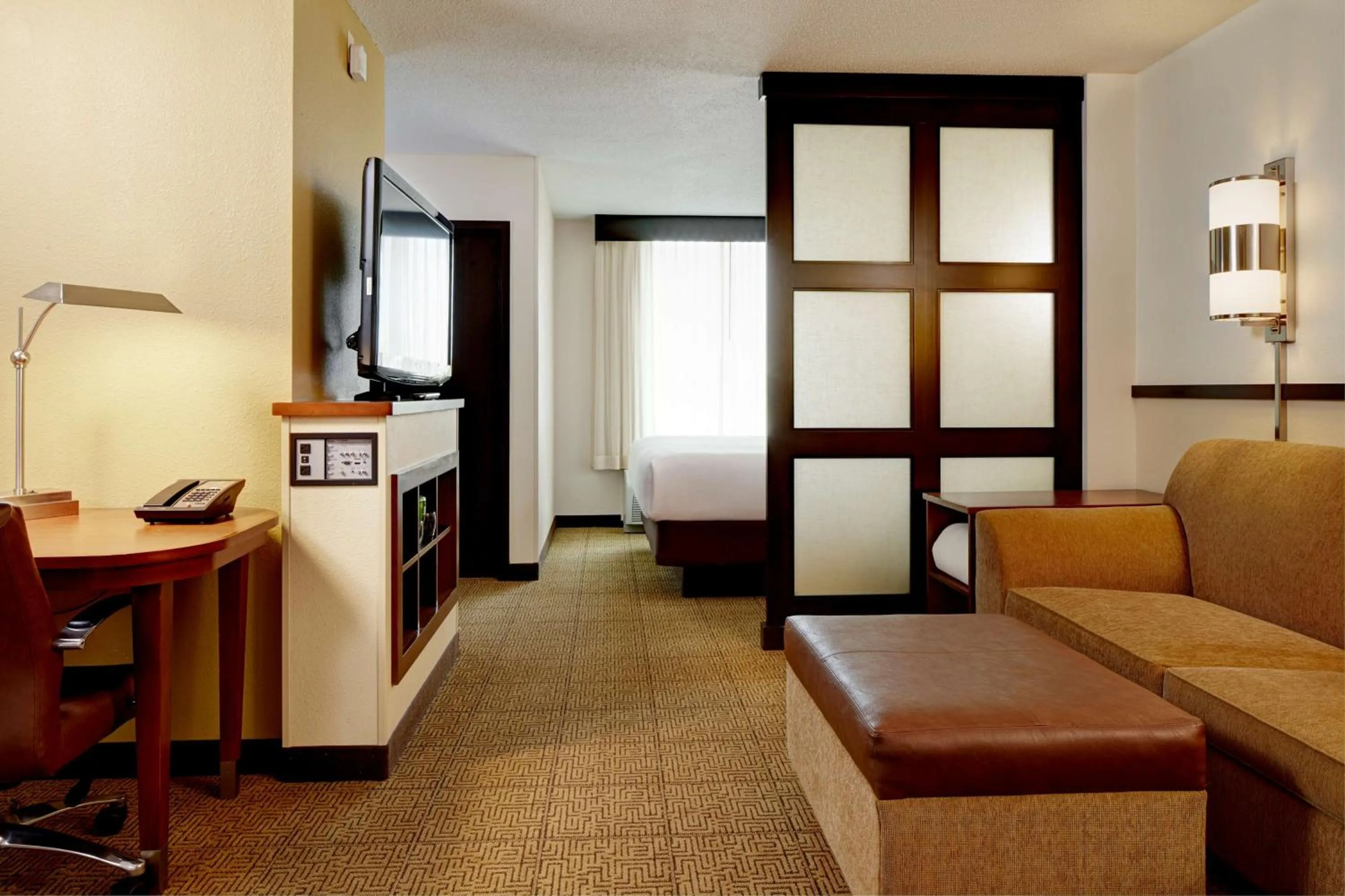 Photo of the whole room, Bed in Hyatt Place Savannah Airport
