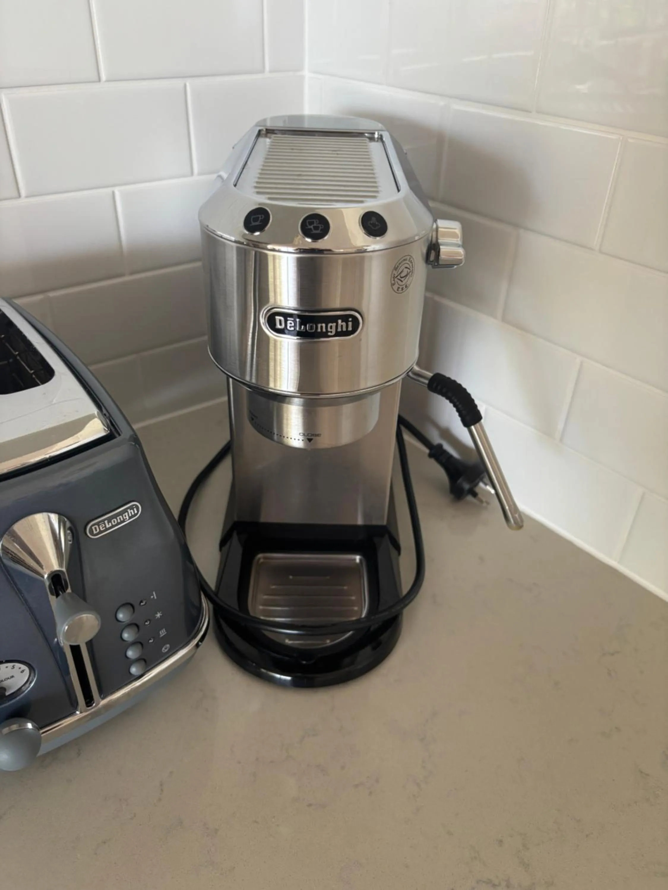 Aqua Promenade Beachfront Holiday Apartments