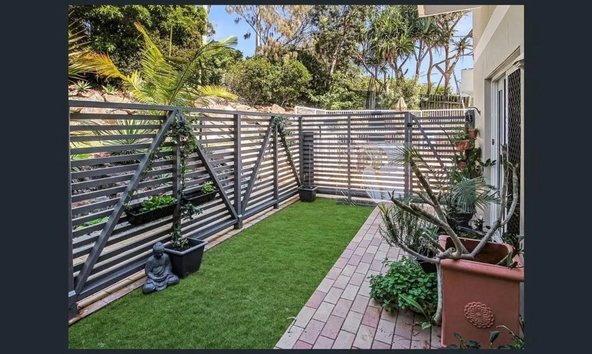 Aqua Promenade Beachfront Holiday Apartments