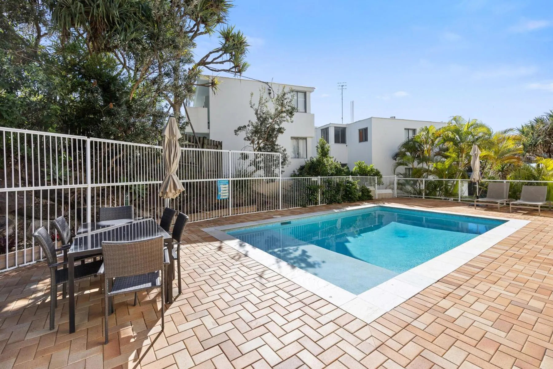 Aqua Promenade Beachfront Holiday Apartments