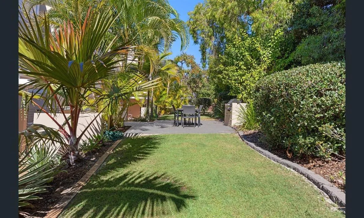 Aqua Promenade Beachfront Holiday Apartments