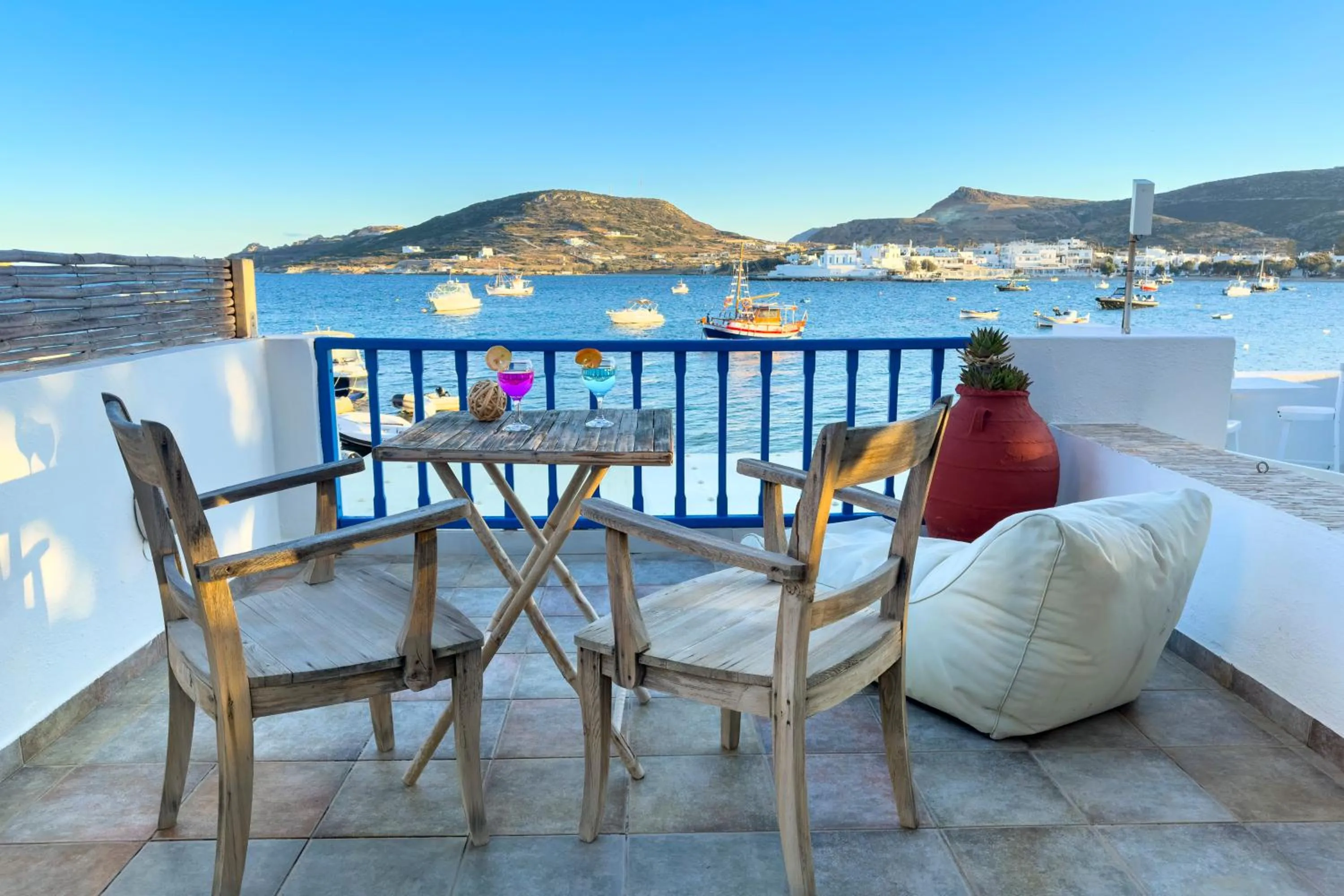 Heliotropio Studios & Apartments