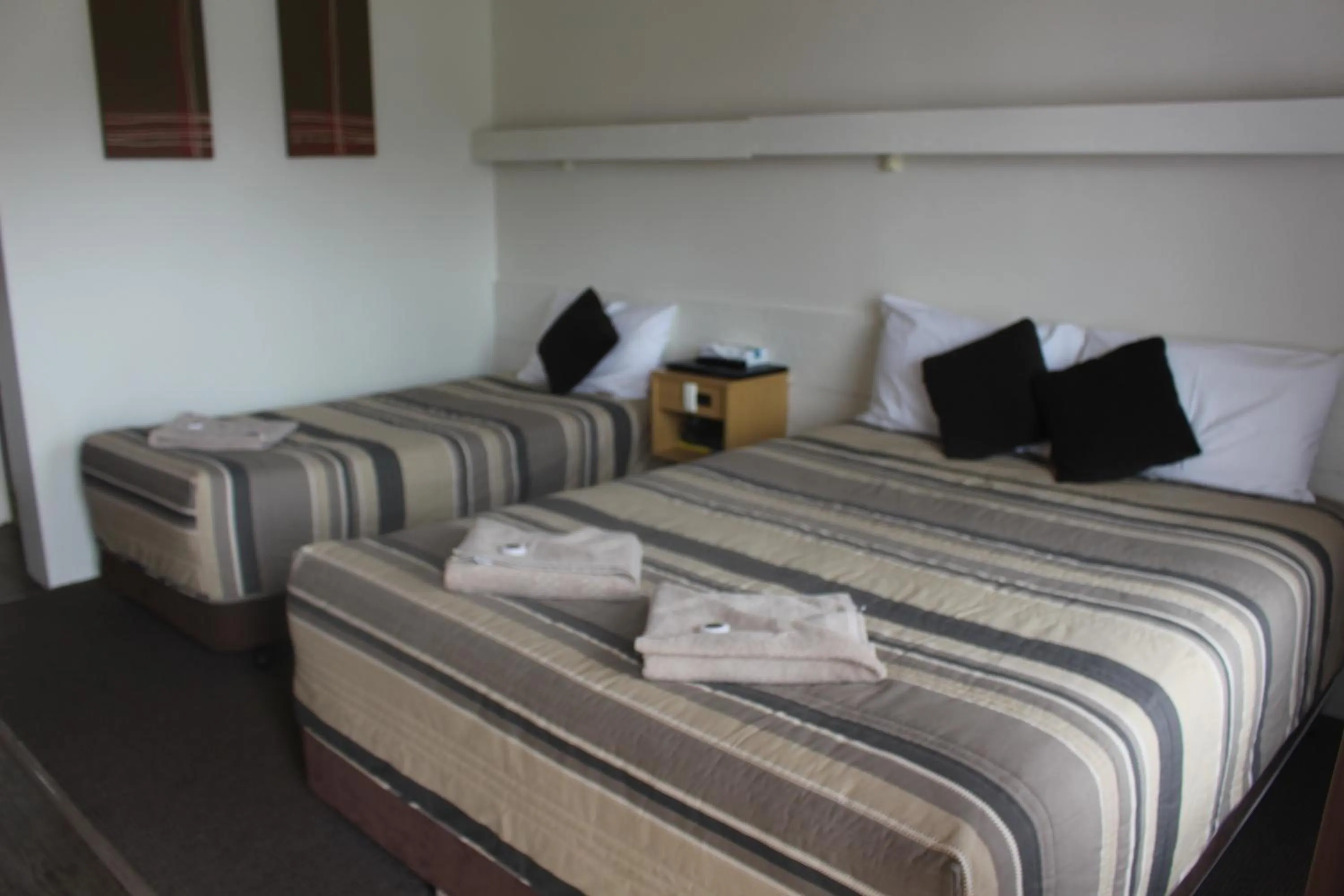 Bed in Centrepoint Motel