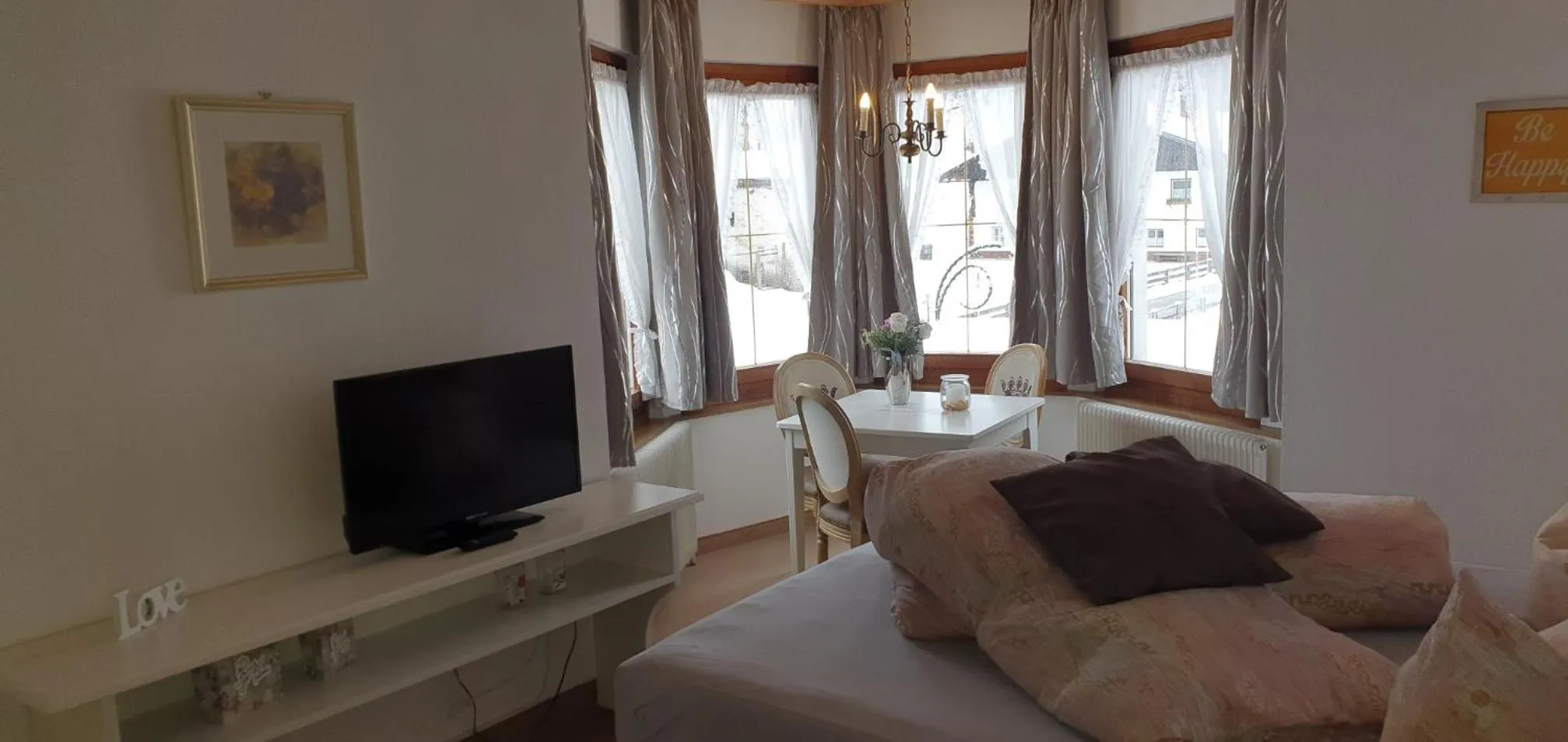 Photo of the whole room, Bed in Hotel Gasthof Gaistal