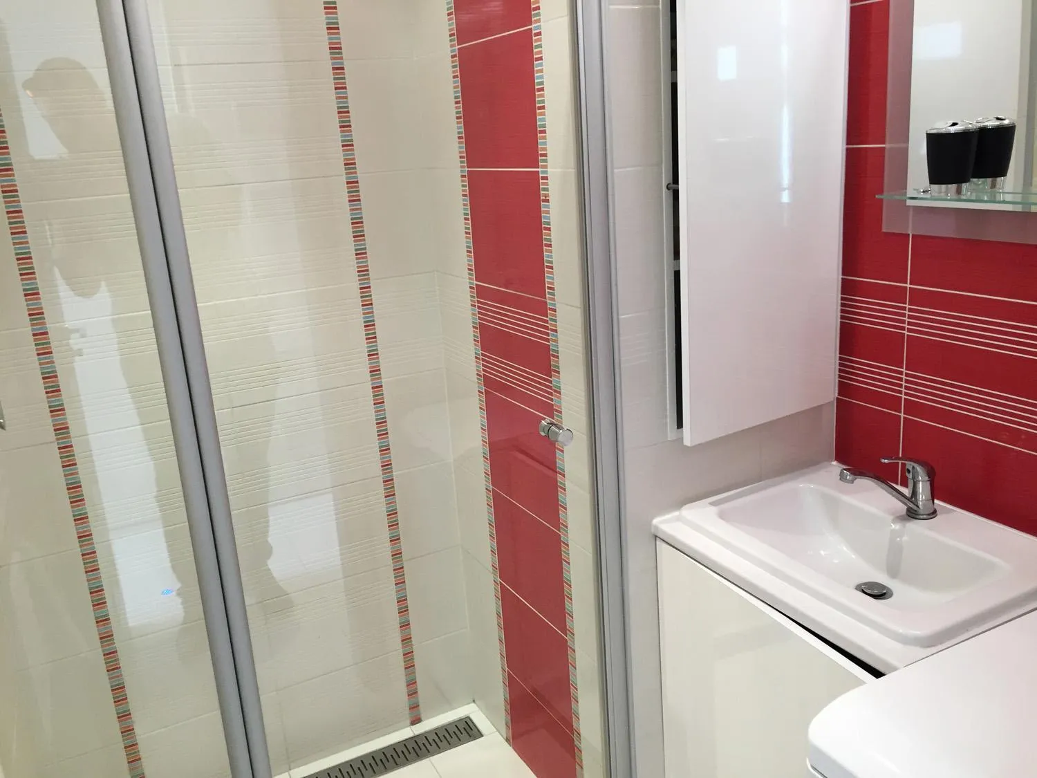 Shower in Lake View Apartments near Golf Resort Kunětická Hora, Dříteč