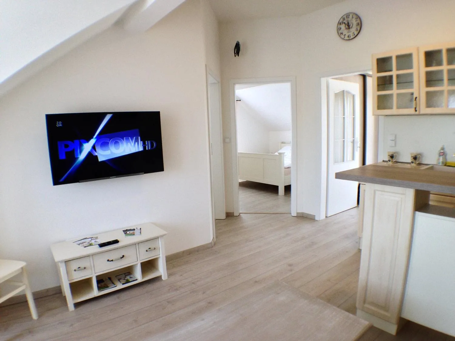 TV and multimedia in Lake View Apartments near Golf Resort Kunětická Hora, Dříteč