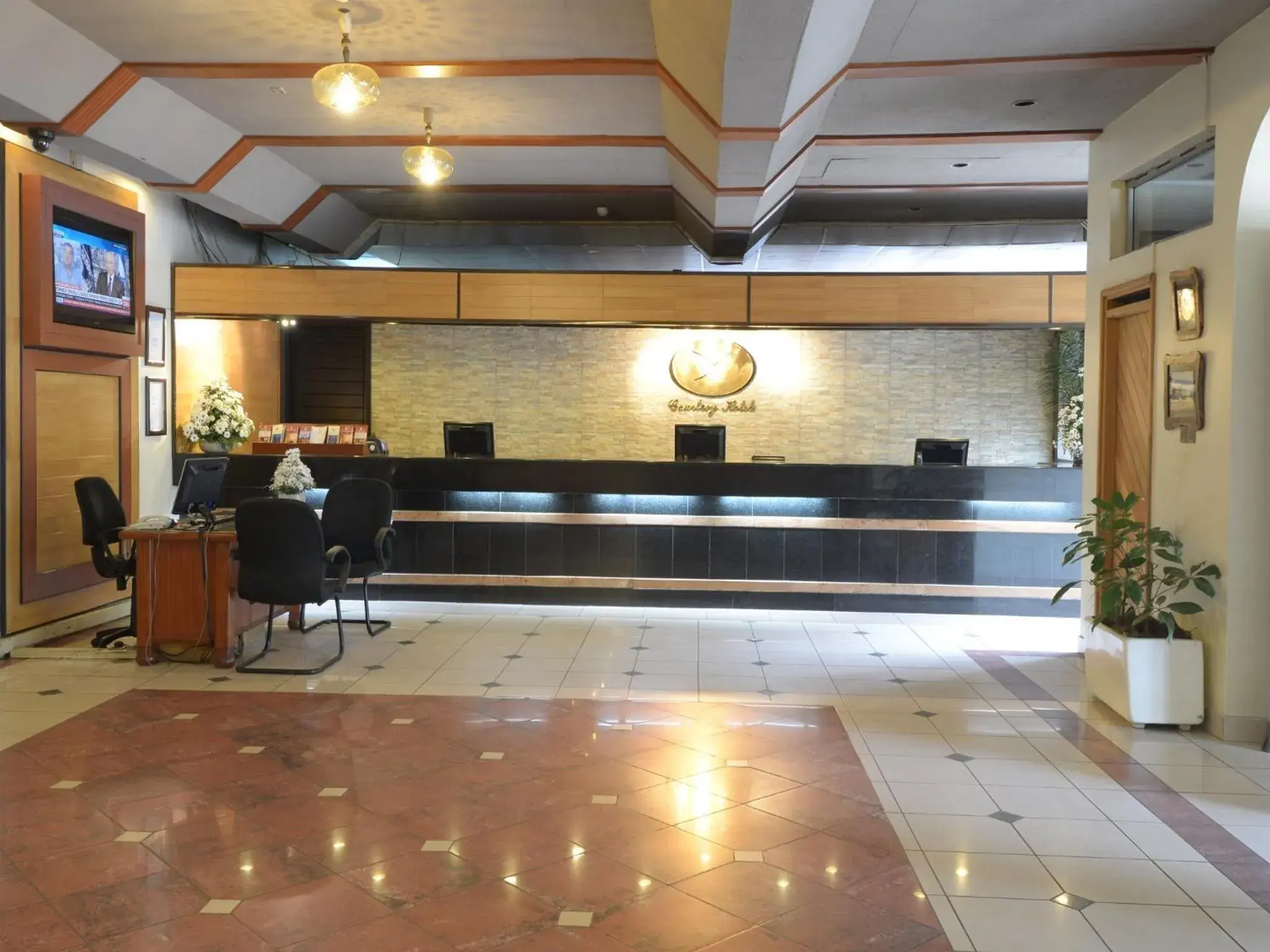 Lobby or reception in Muthu Silver Springs Hotel Lobby or reception in Muthu Silver Springs Hotel