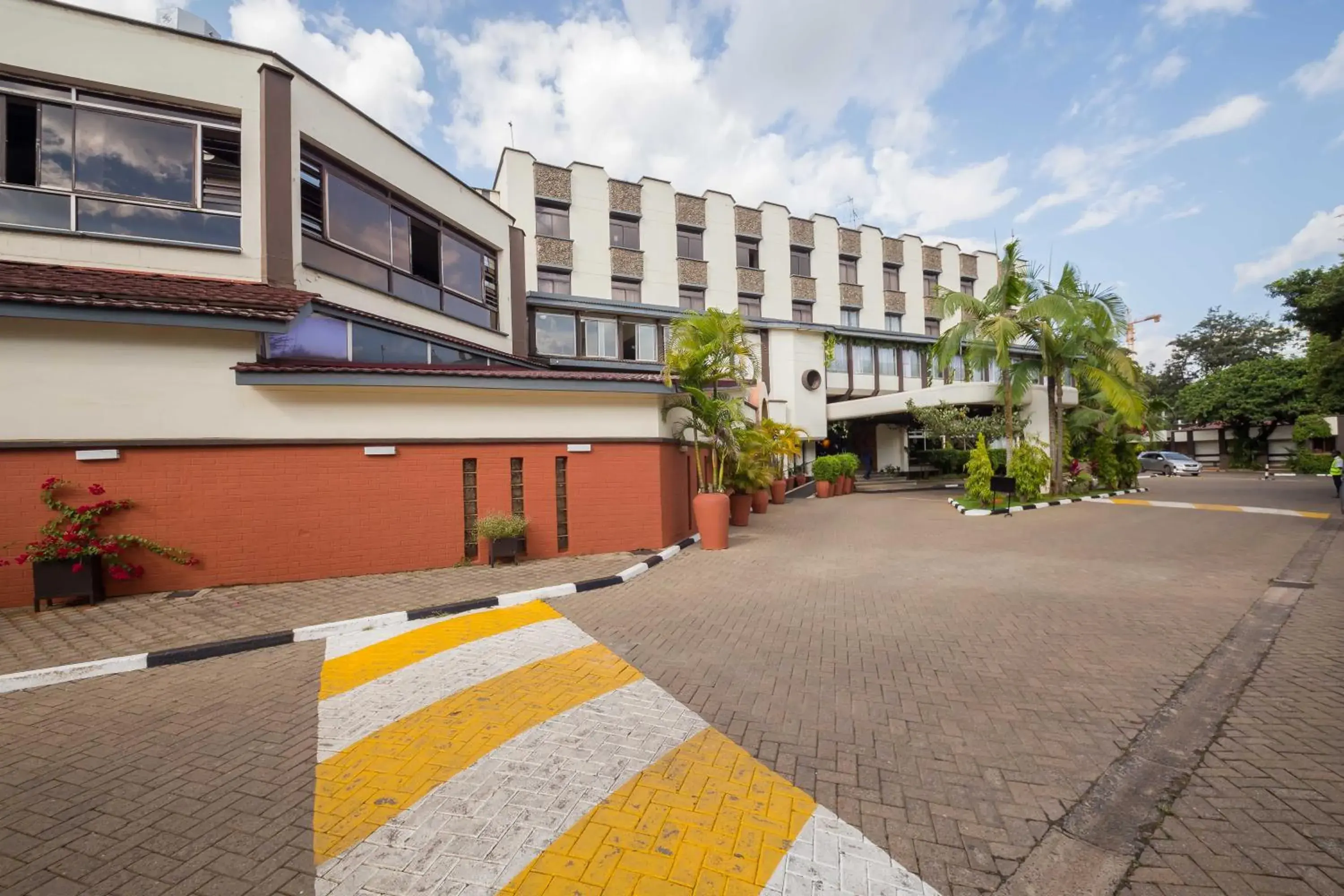 Property building in Muthu Silver Springs Hotel Property building in Muthu Silver Springs Hotel