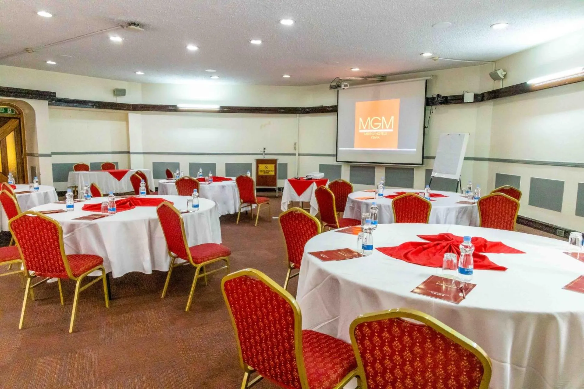 Meeting/conference room in Muthu Silver Springs Hotel