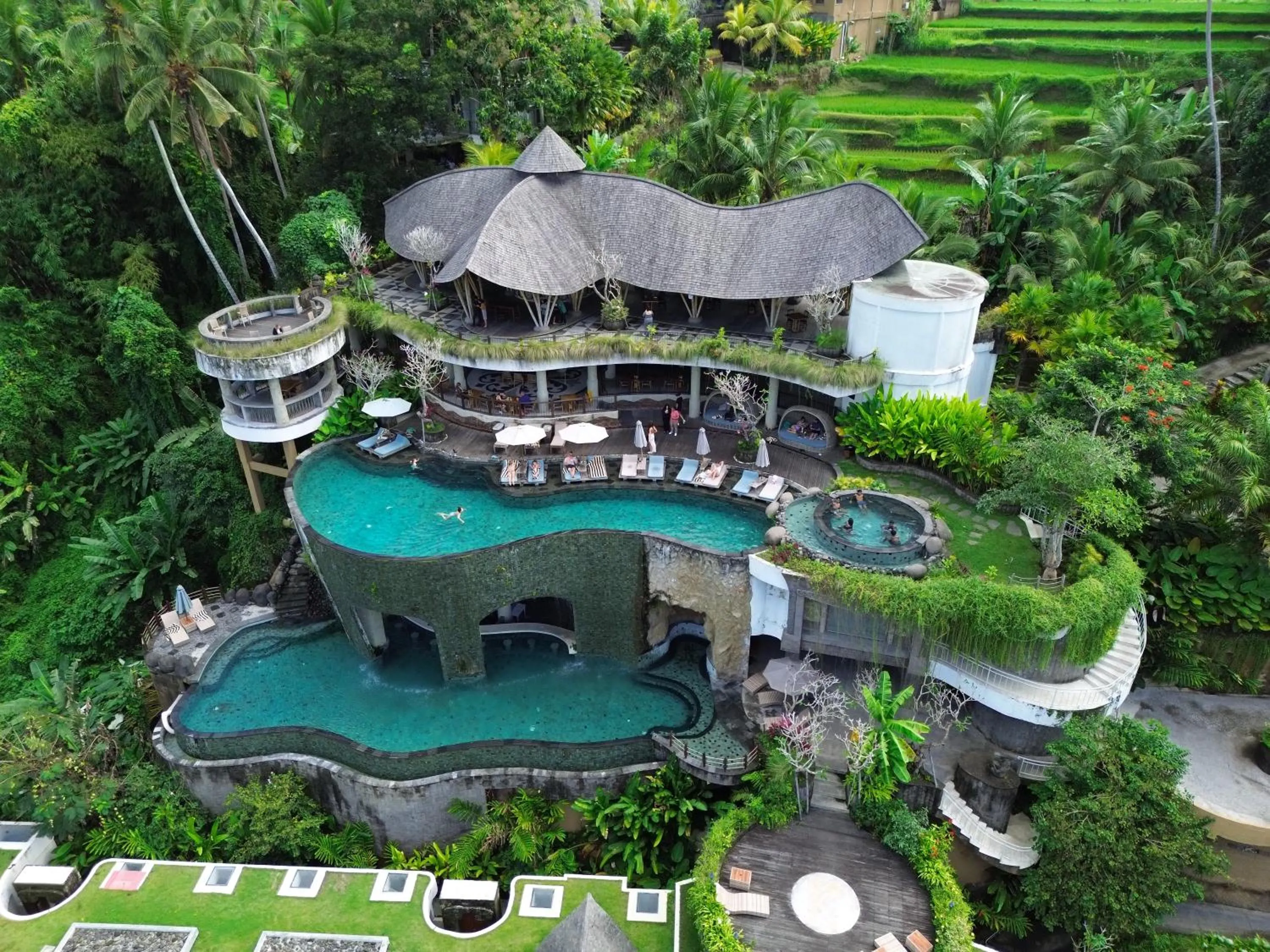 Restaurant/places to eat in Kenran Resort Ubud By Soscomma