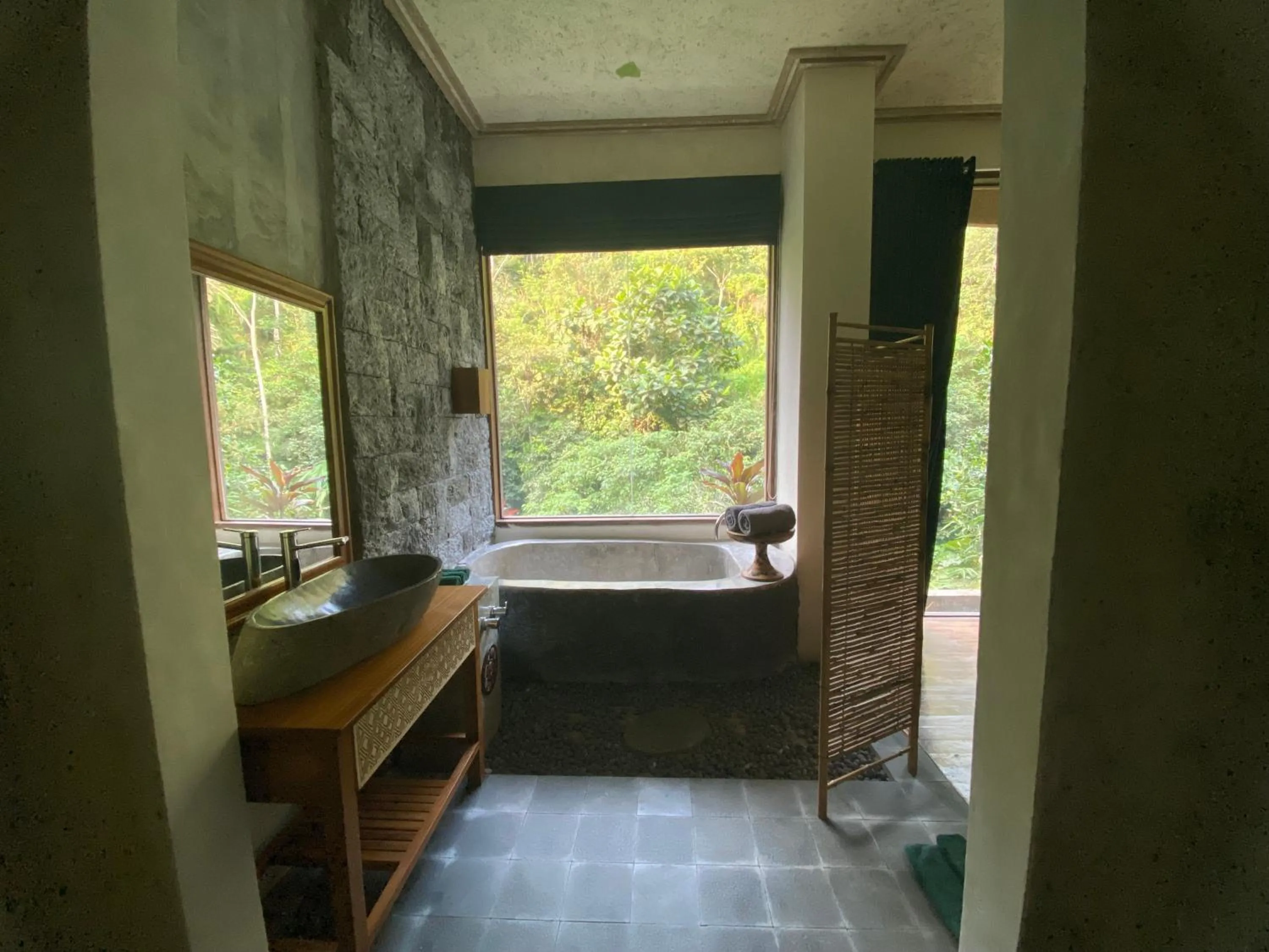 Spa and wellness centre/facilities in Kenran Resort Ubud By Soscomma