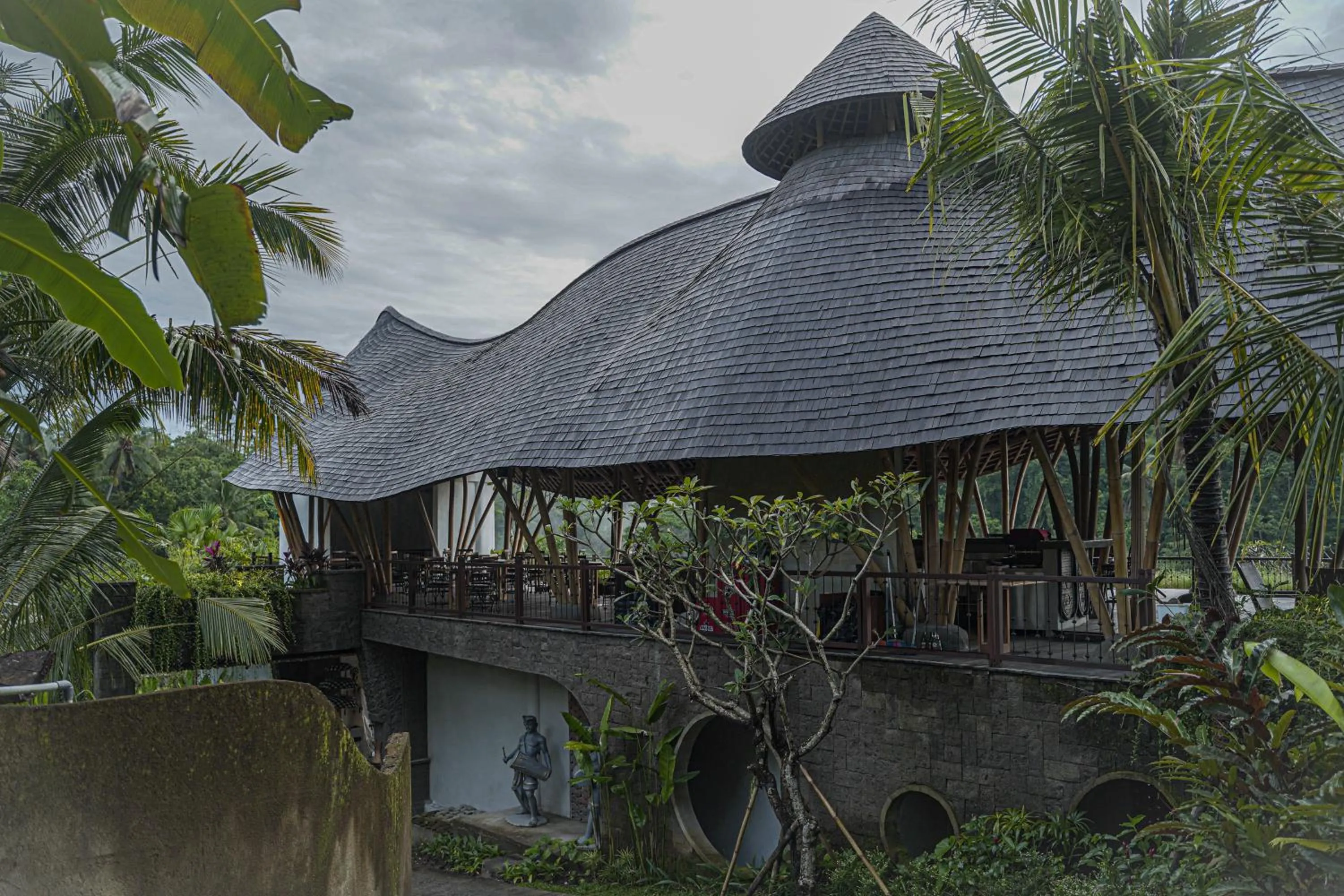 Restaurant/places to eat in Kenran Resort Ubud By Soscomma