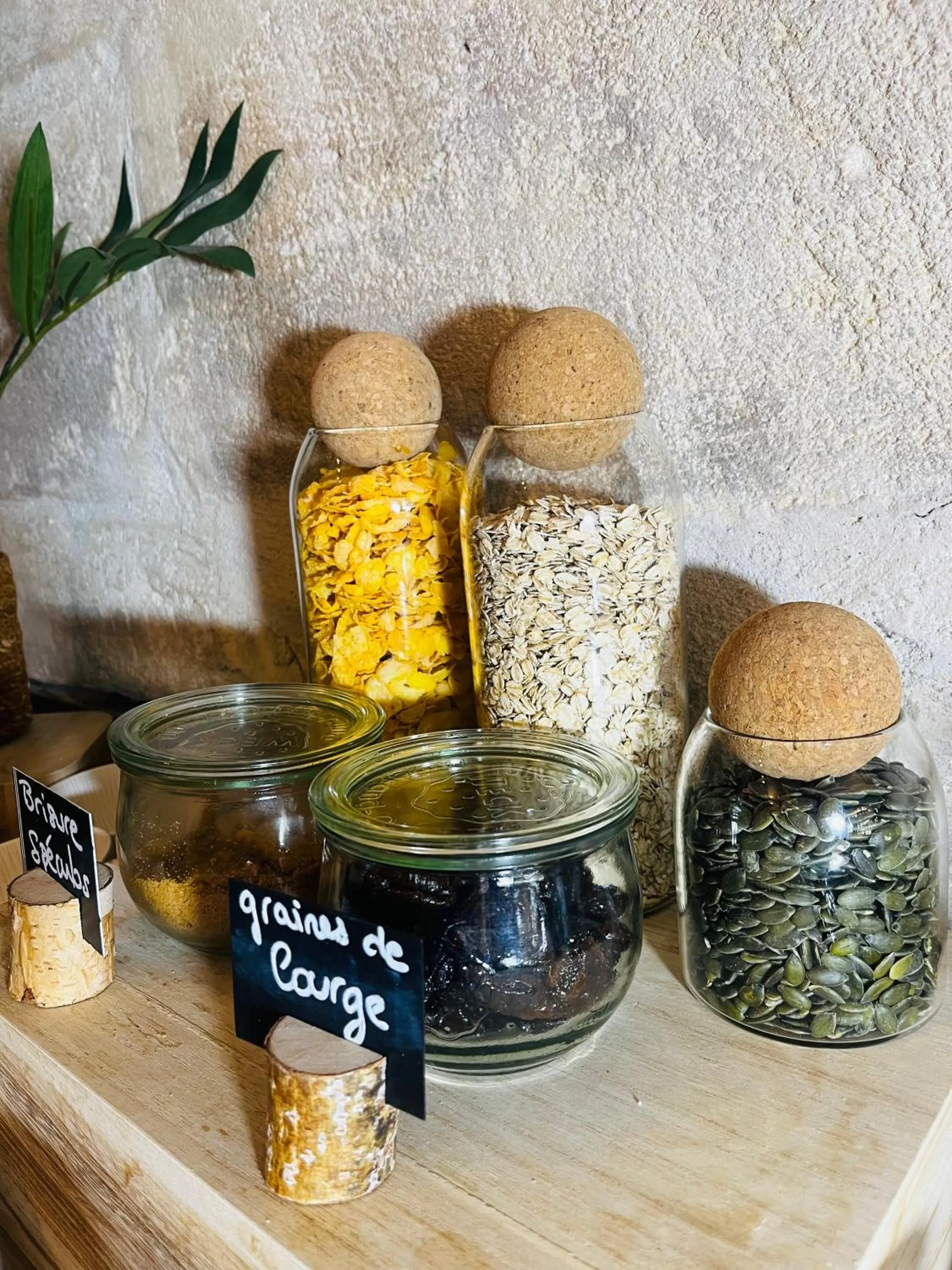 Food in Hotel de La Paix