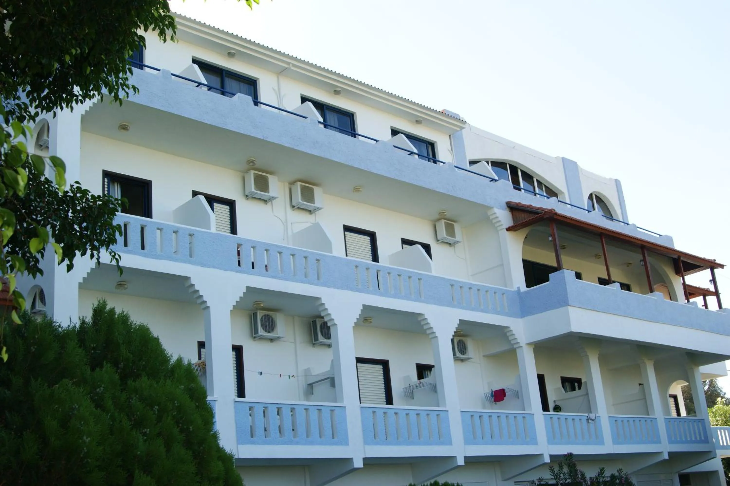 Facade/entrance in Lofos Hotel