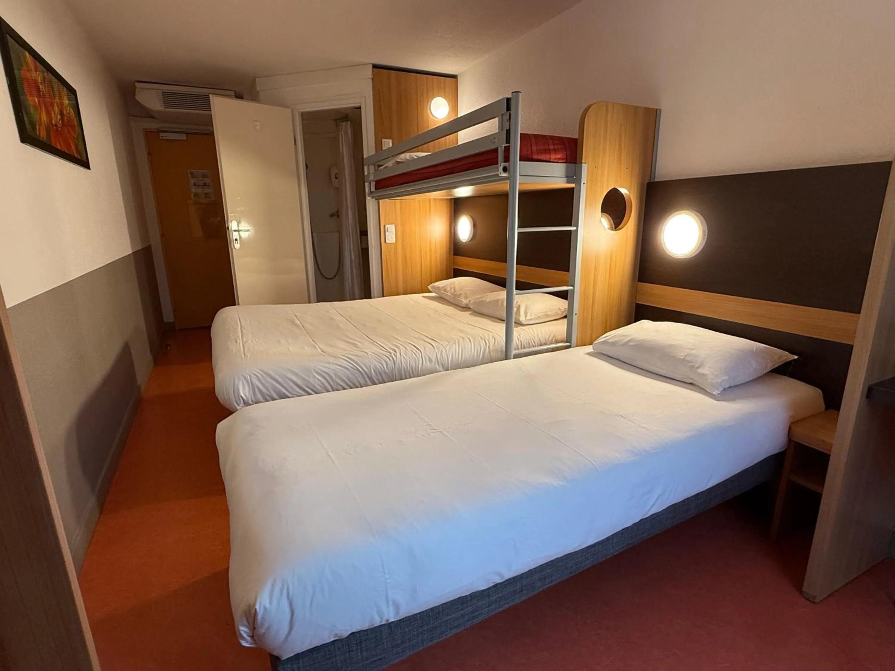 Bed in Premiere Classe Lisieux