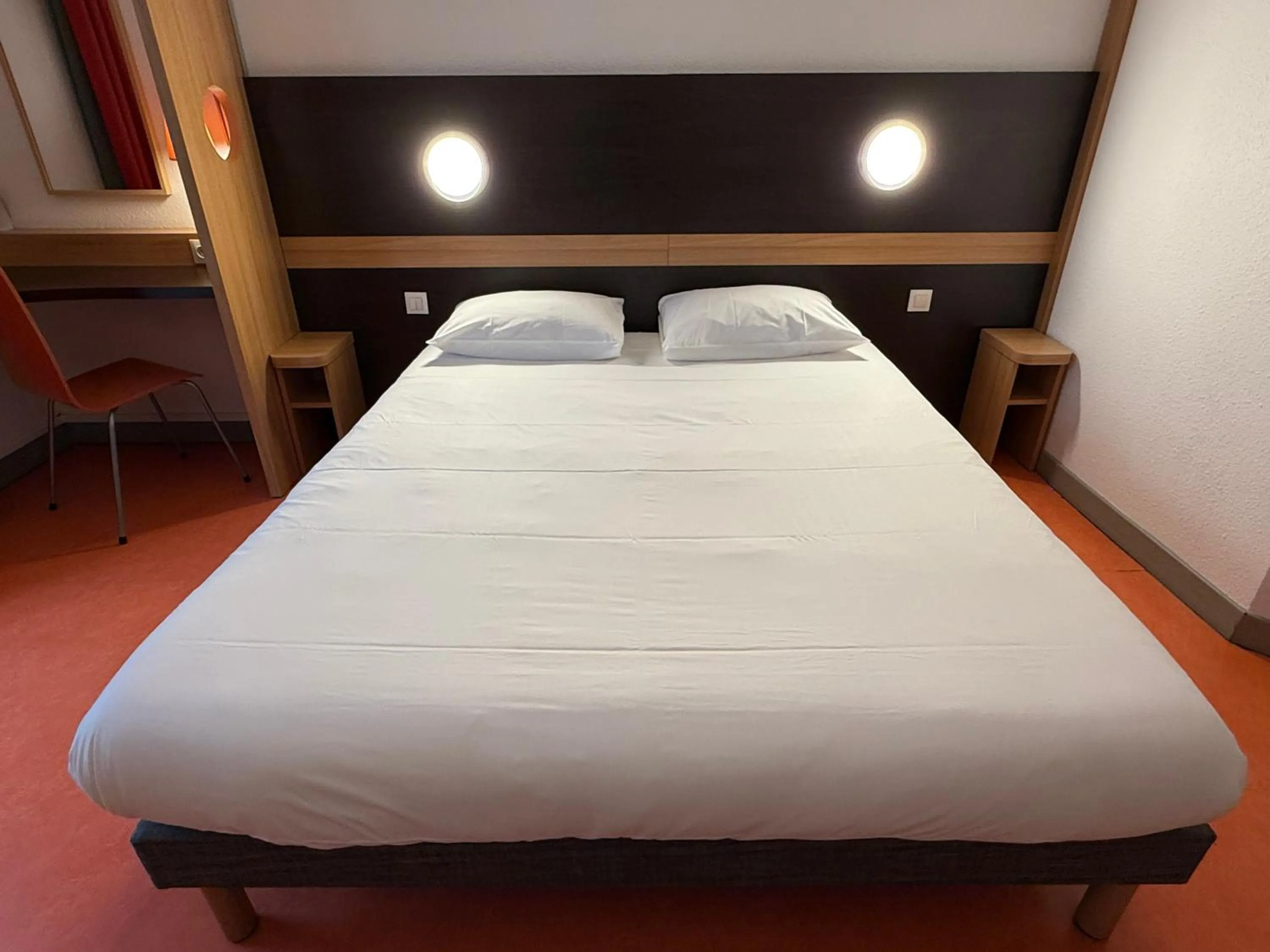 Bed in Premiere Classe Lisieux