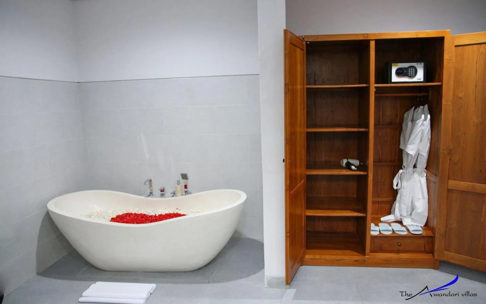 Bath in The Awandari Villas Seminyak - CHSE Certified