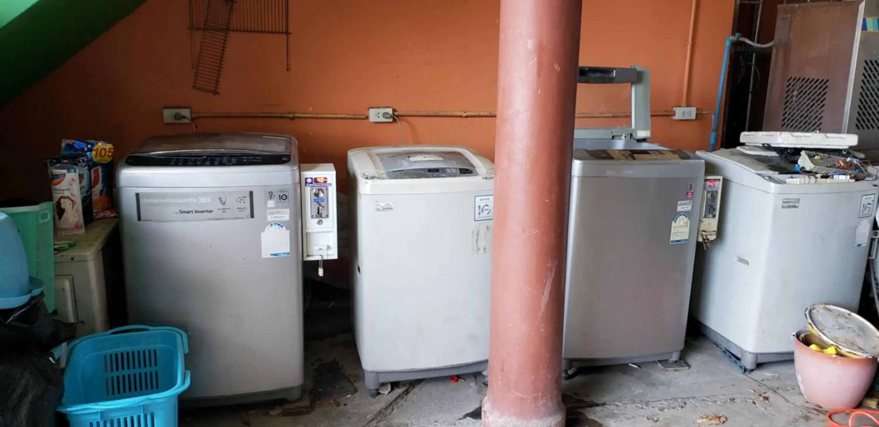 Property building in Baan Yuyuen Property building in Baan Yuyuen