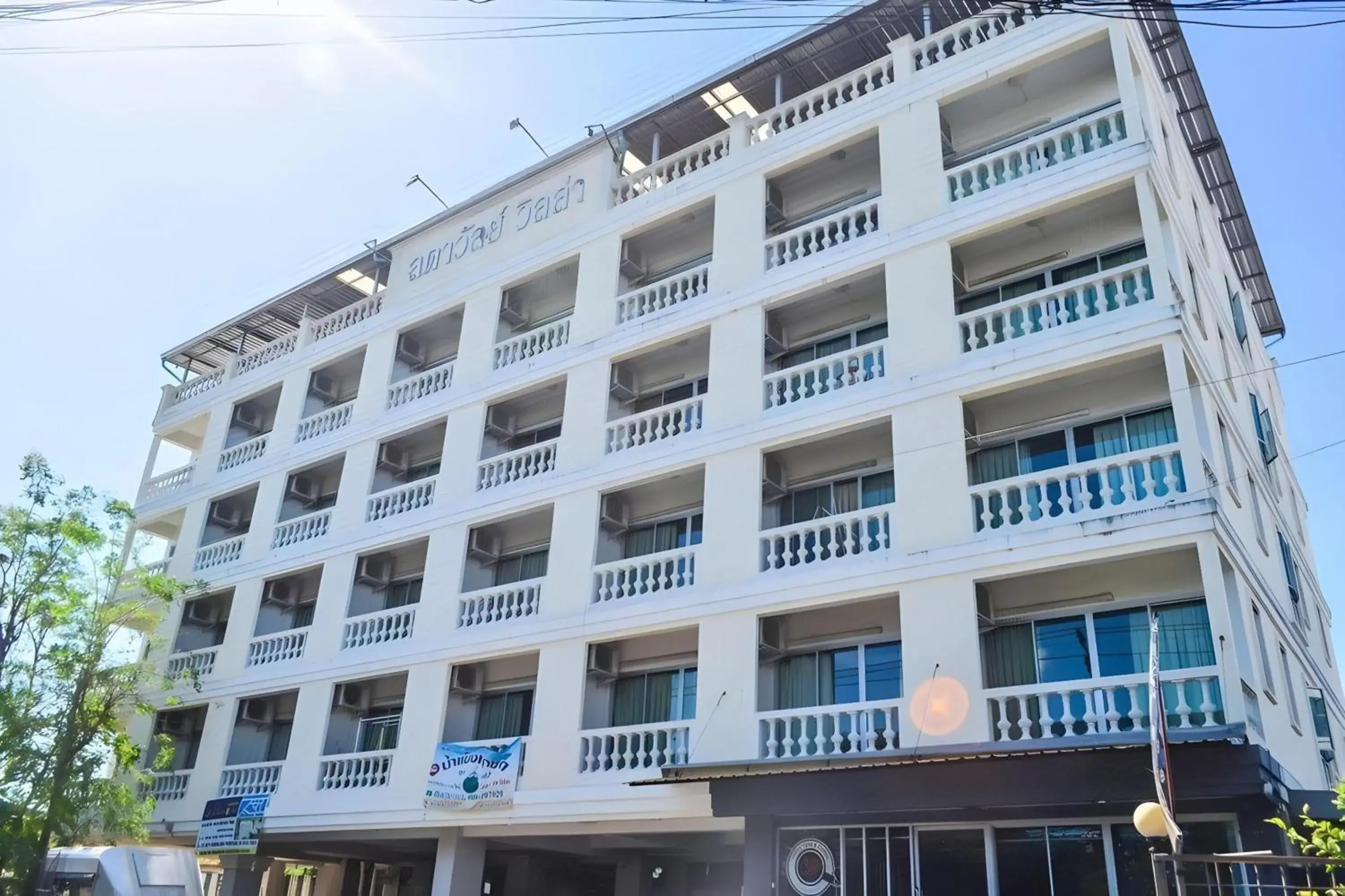 Property building in Super OYO 498 Ladawan Villa Property building in Super OYO 498 Ladawan Villa