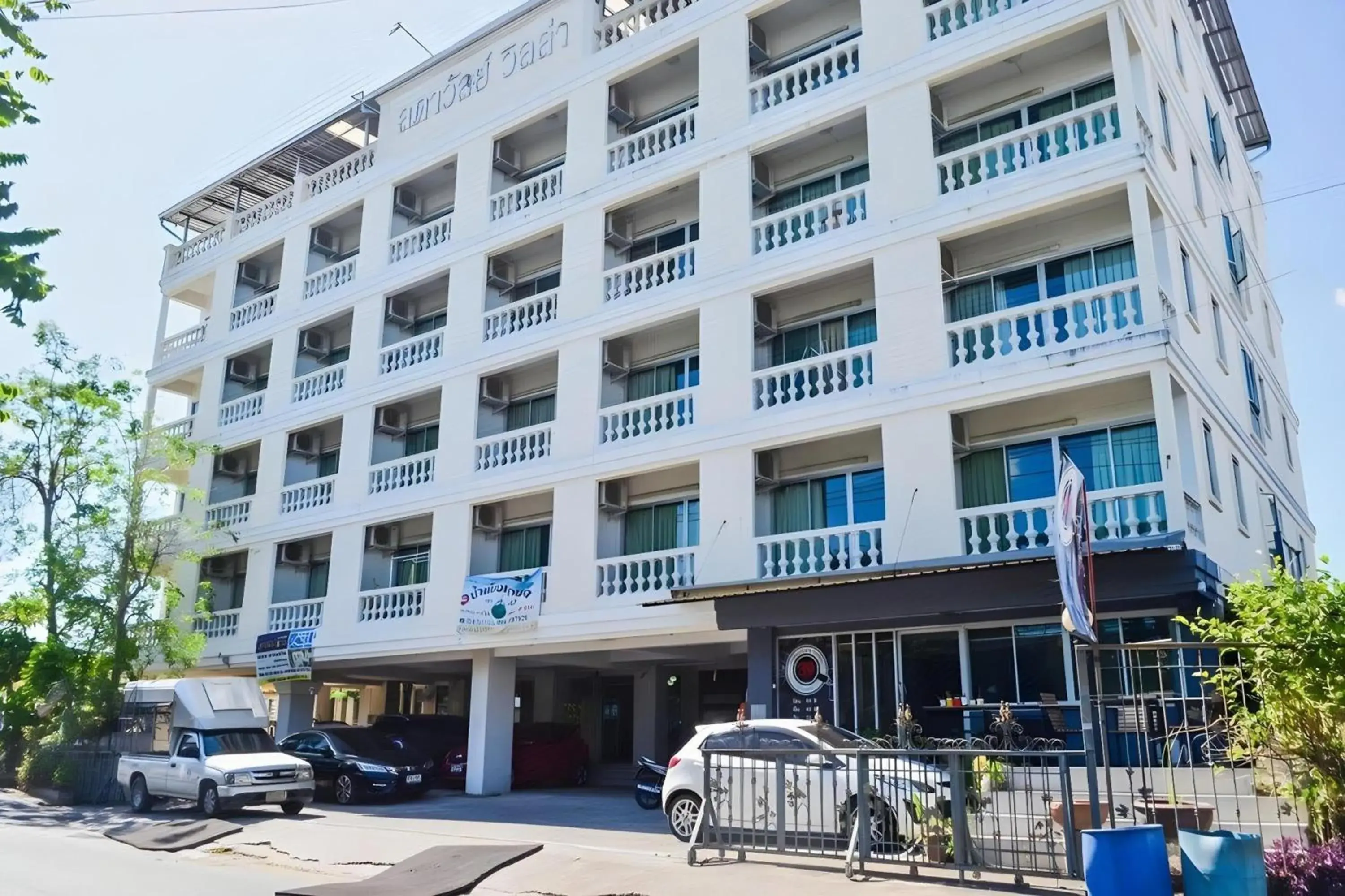 Property building in Super OYO 498 Ladawan Villa Property building in Super OYO 498 Ladawan Villa