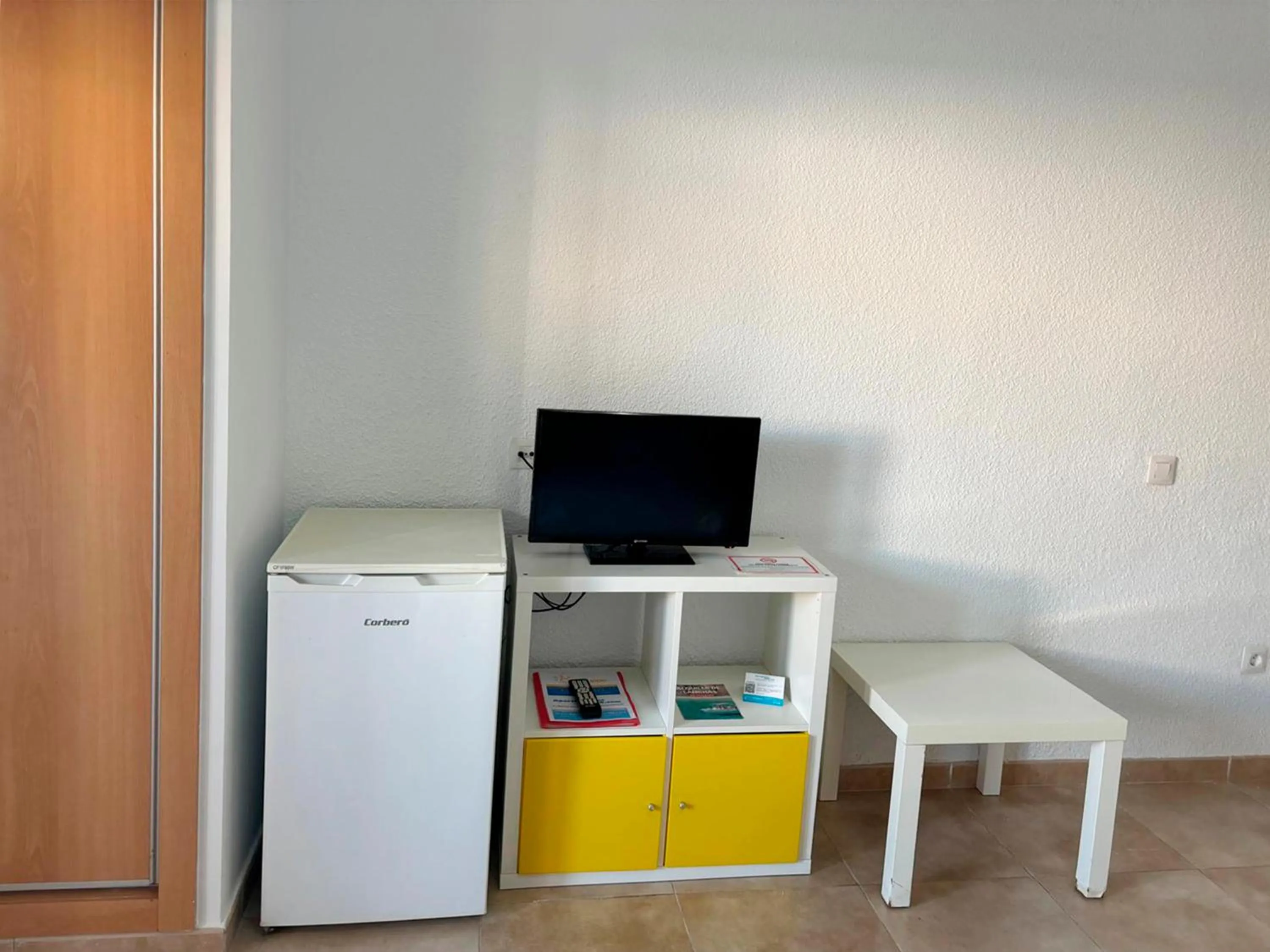 TV and multimedia in Apartamentos Doña Carmen 3000