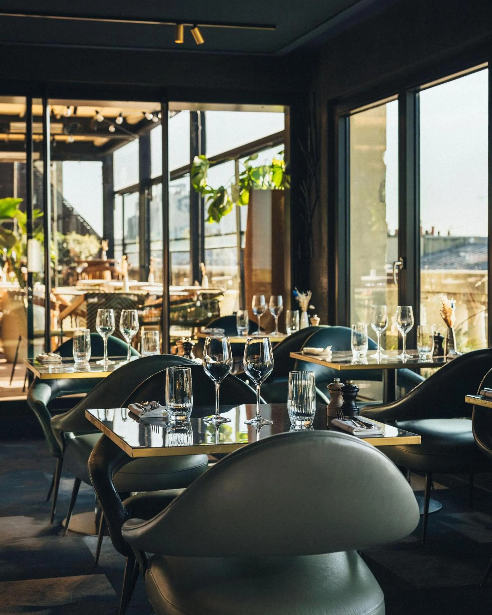 Restaurant/places to eat in Terrass" Hotel